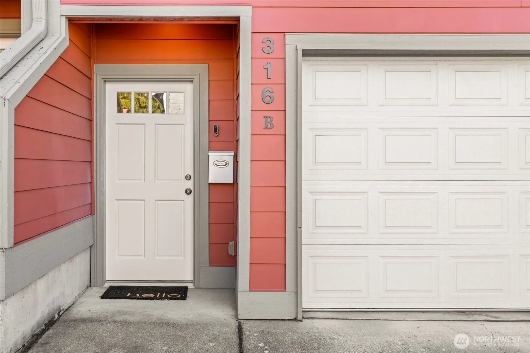 Property photo for 316 W Barrett Street #b, Seattle photo 2