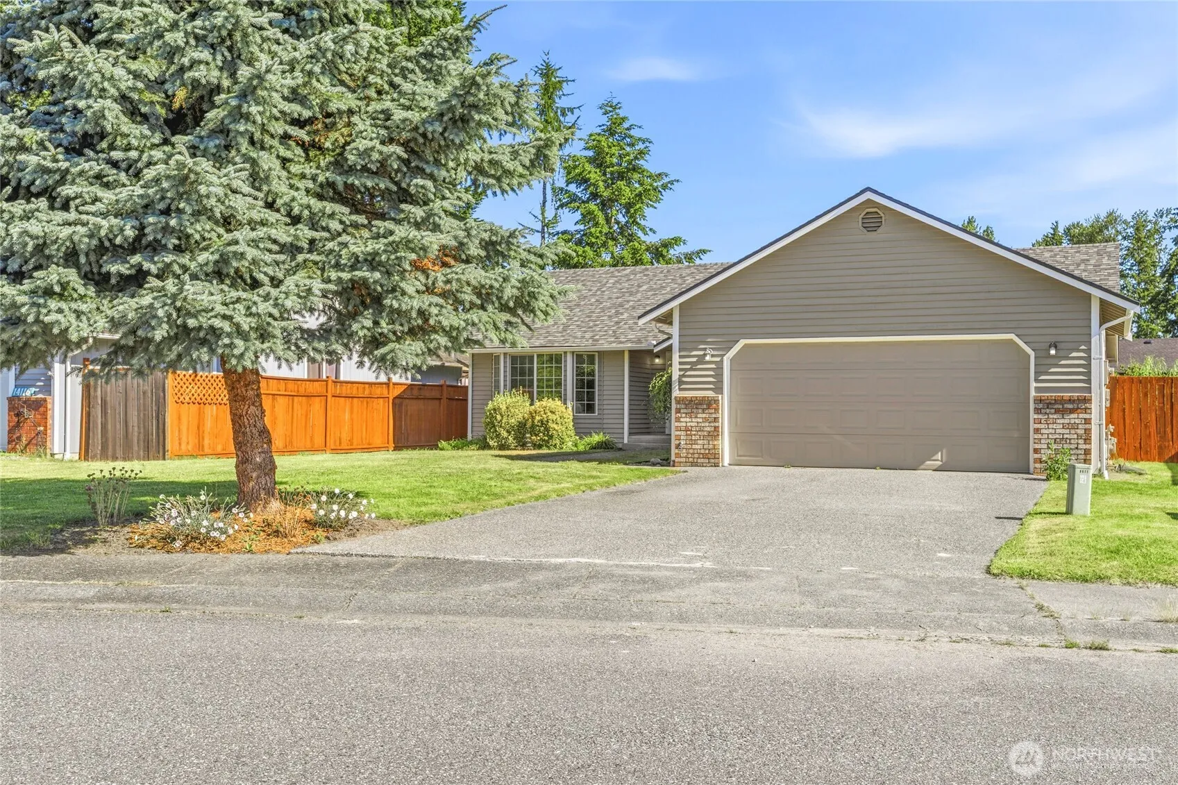 Property photo for 14118 51st Drive Ne, Marysville photo 3