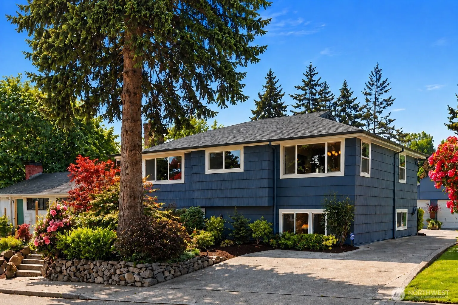 707 W Bertona Street, Seattle