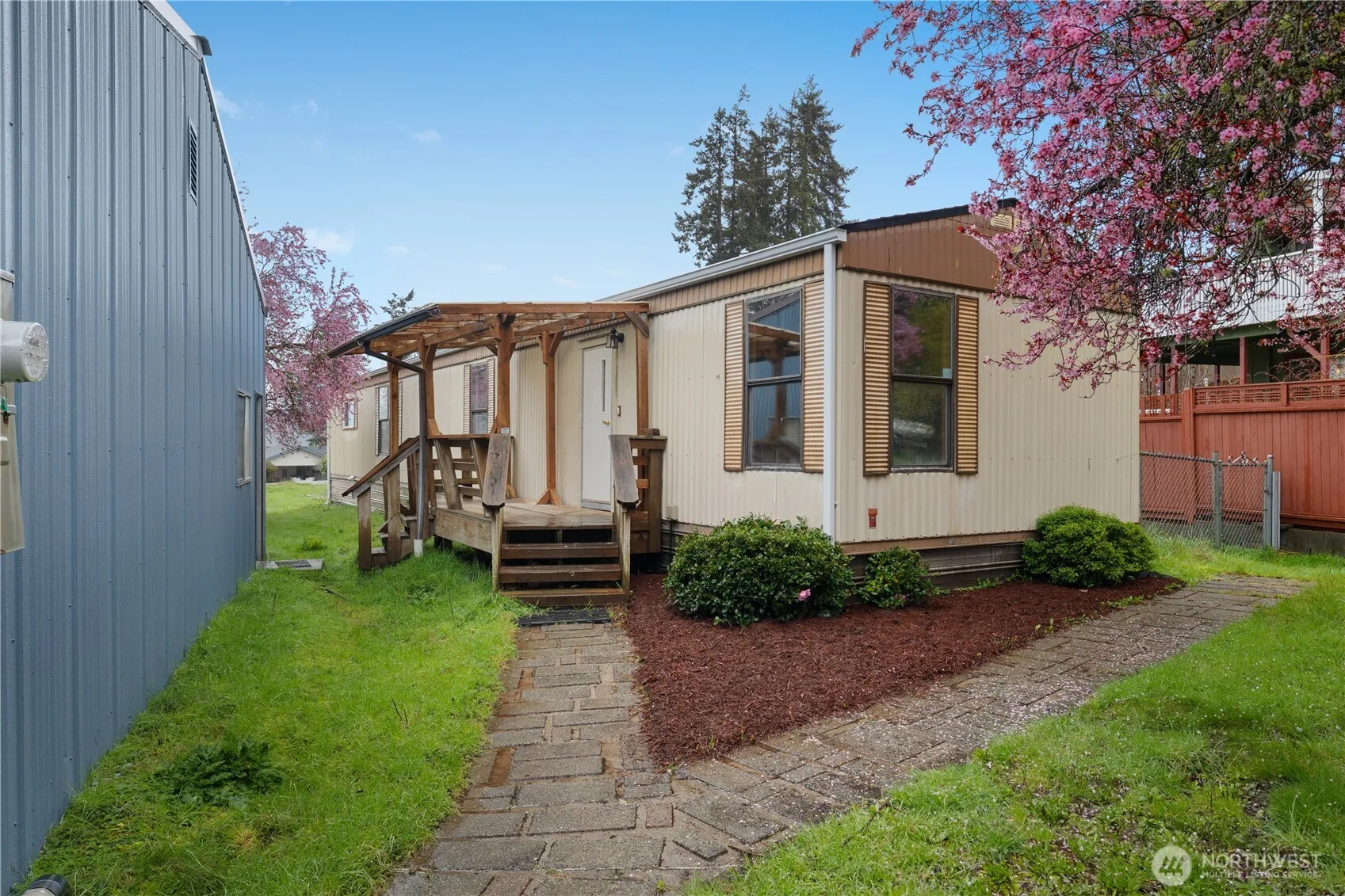Property photo for 9823 Whitecap Drive Nw, Olympia photo 2