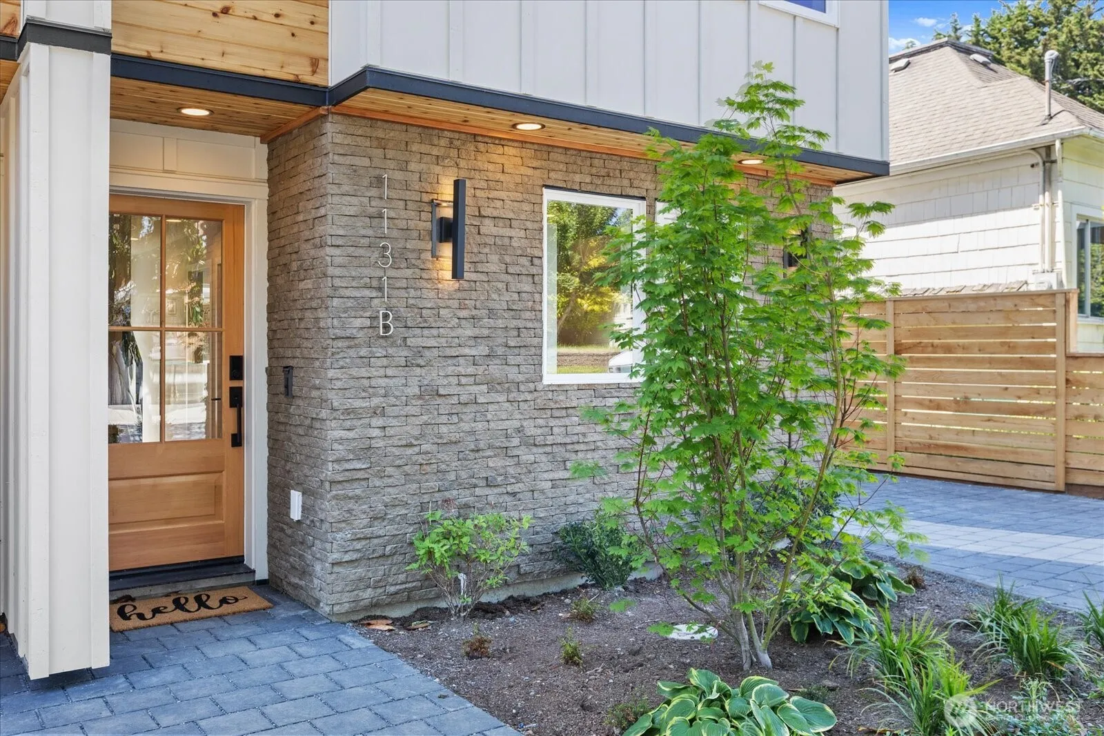 Property photo for 1131 Nw 60th Street #b, Seattle