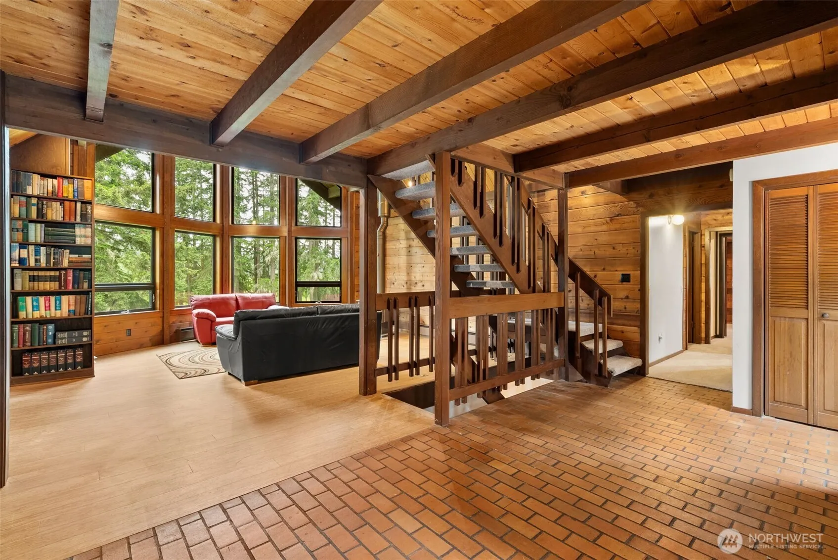 Property photo for 4642 Oyster Bay Road Nw, Olympia photo 4