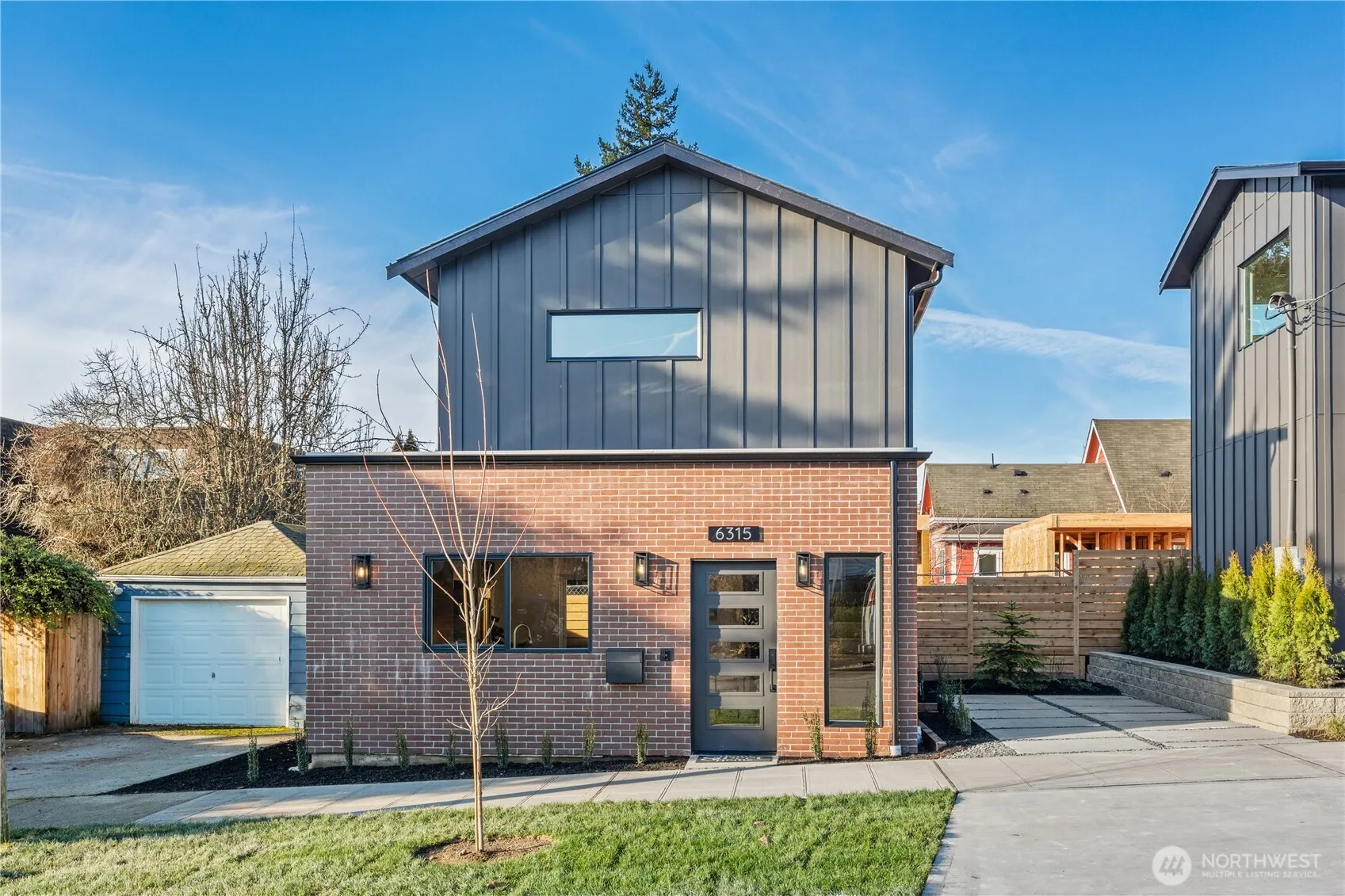Property photo for 6315 9th Avenue Nw, Seattle photo 2