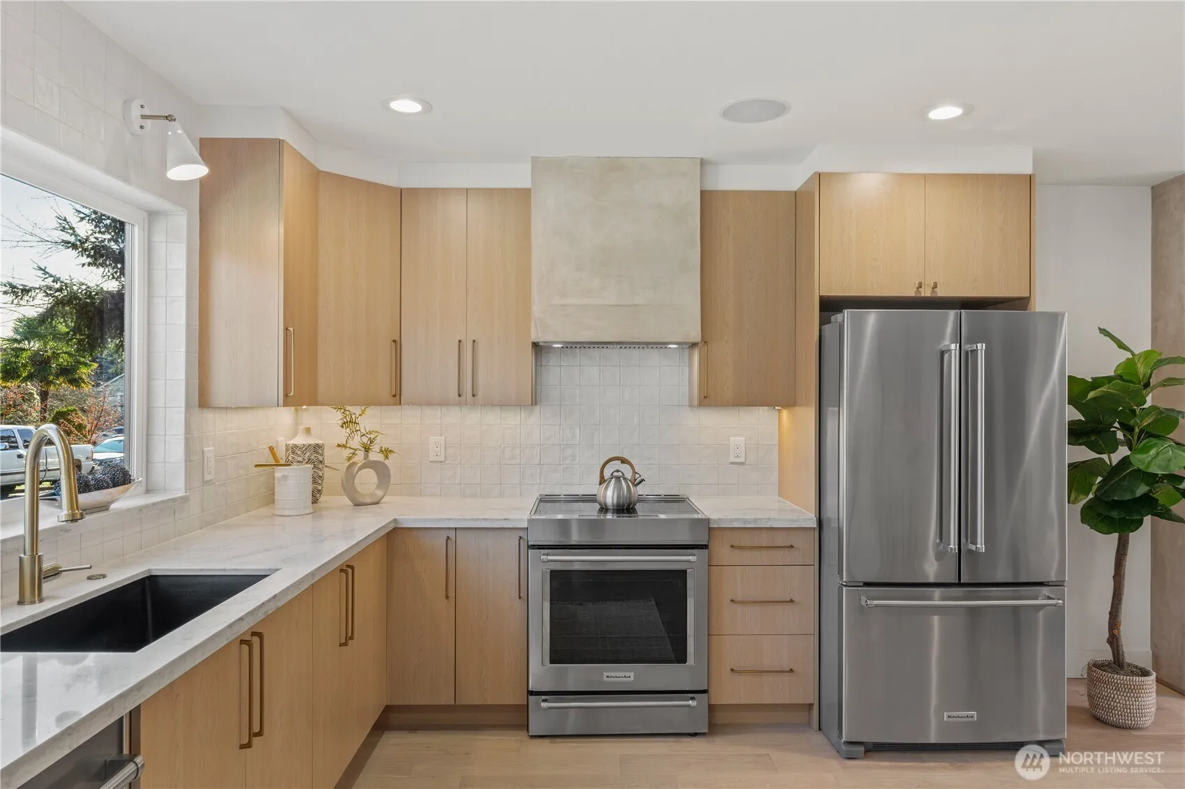 Property photo for 6315 9th Avenue Nw, Seattle photo 4