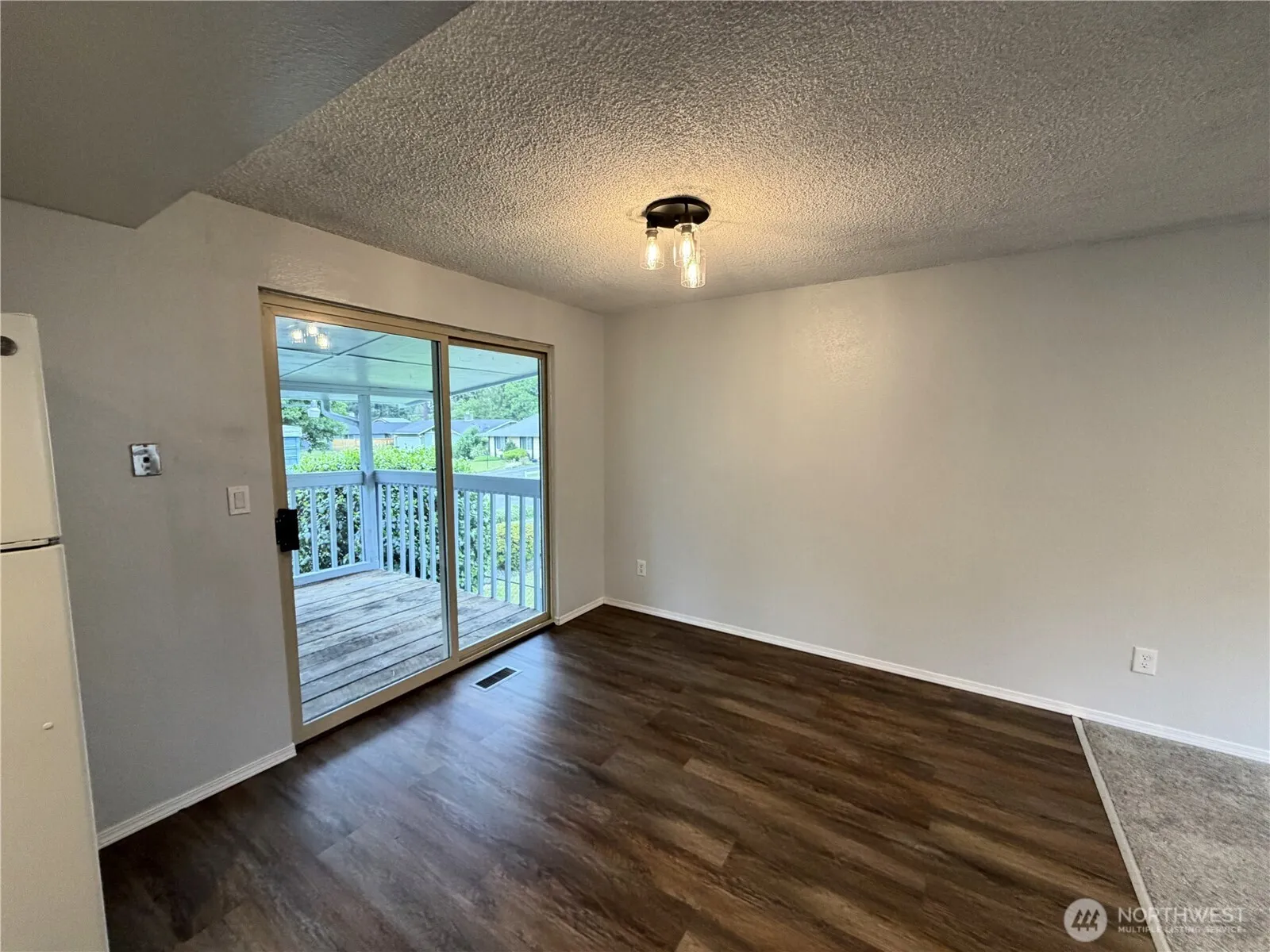 Property photo for 1615 154th Street E, Tacoma photo 4