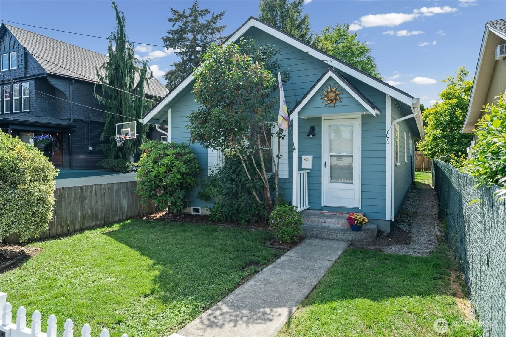 Property photo for 706 3rd Street Sw, Puyallup photo 2