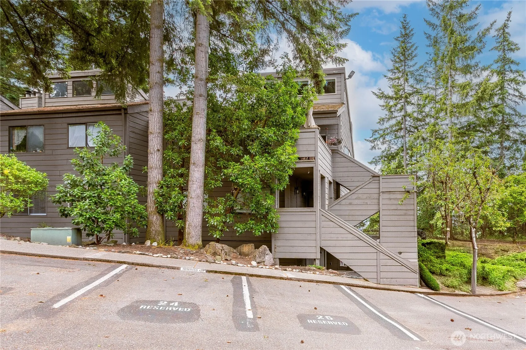 Property photo for 12517 Ne 23rd Place #a2, Bellevue