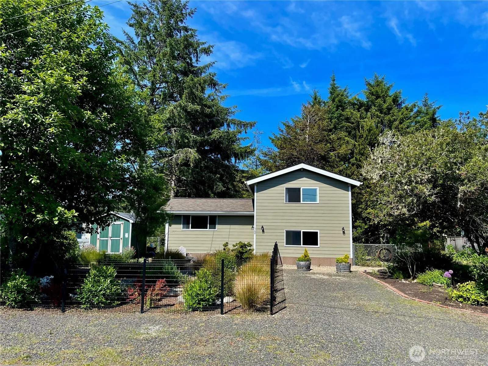 Property photo for 142 N Port Loop Ne, Ocean Shores