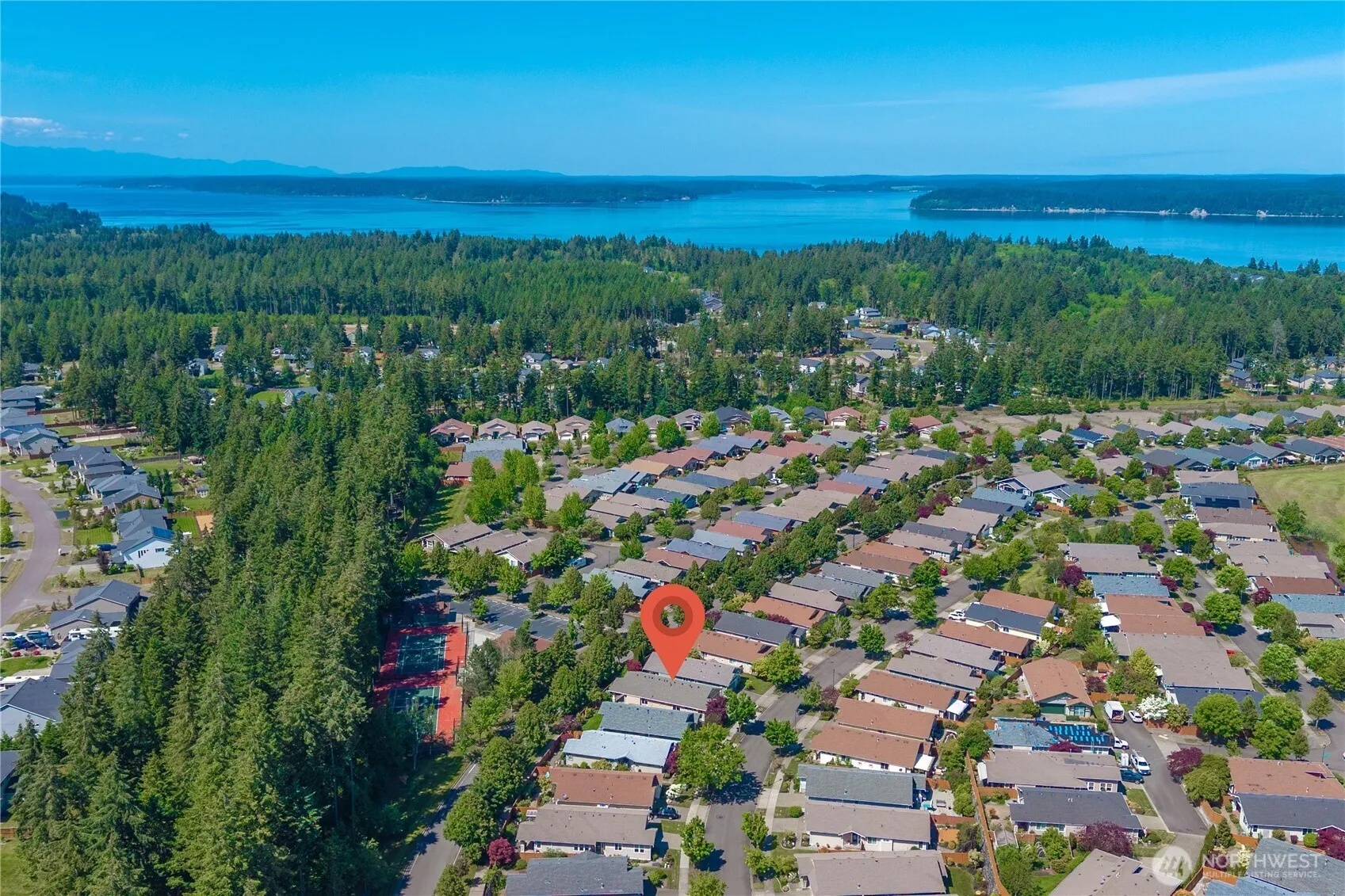 Property photo for 4865 Bend Drive Ne, Lacey photo 2