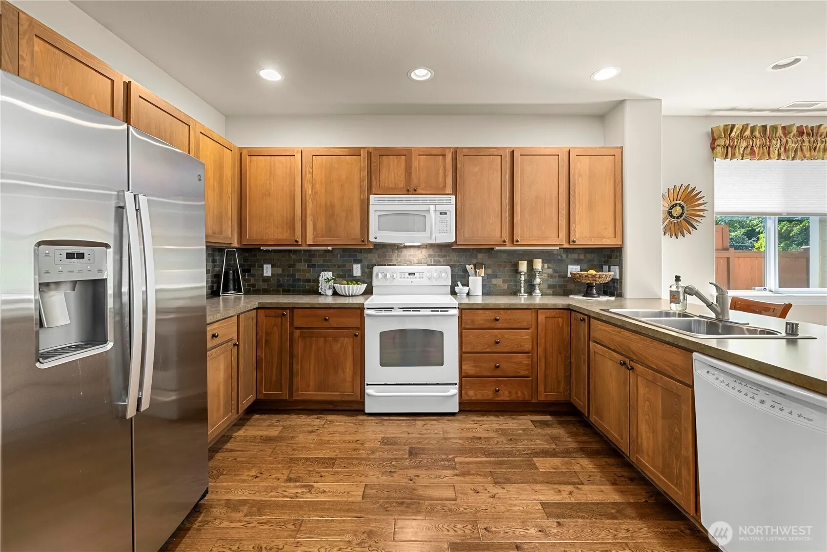 Property photo for 4865 Bend Drive Ne, Lacey photo 5