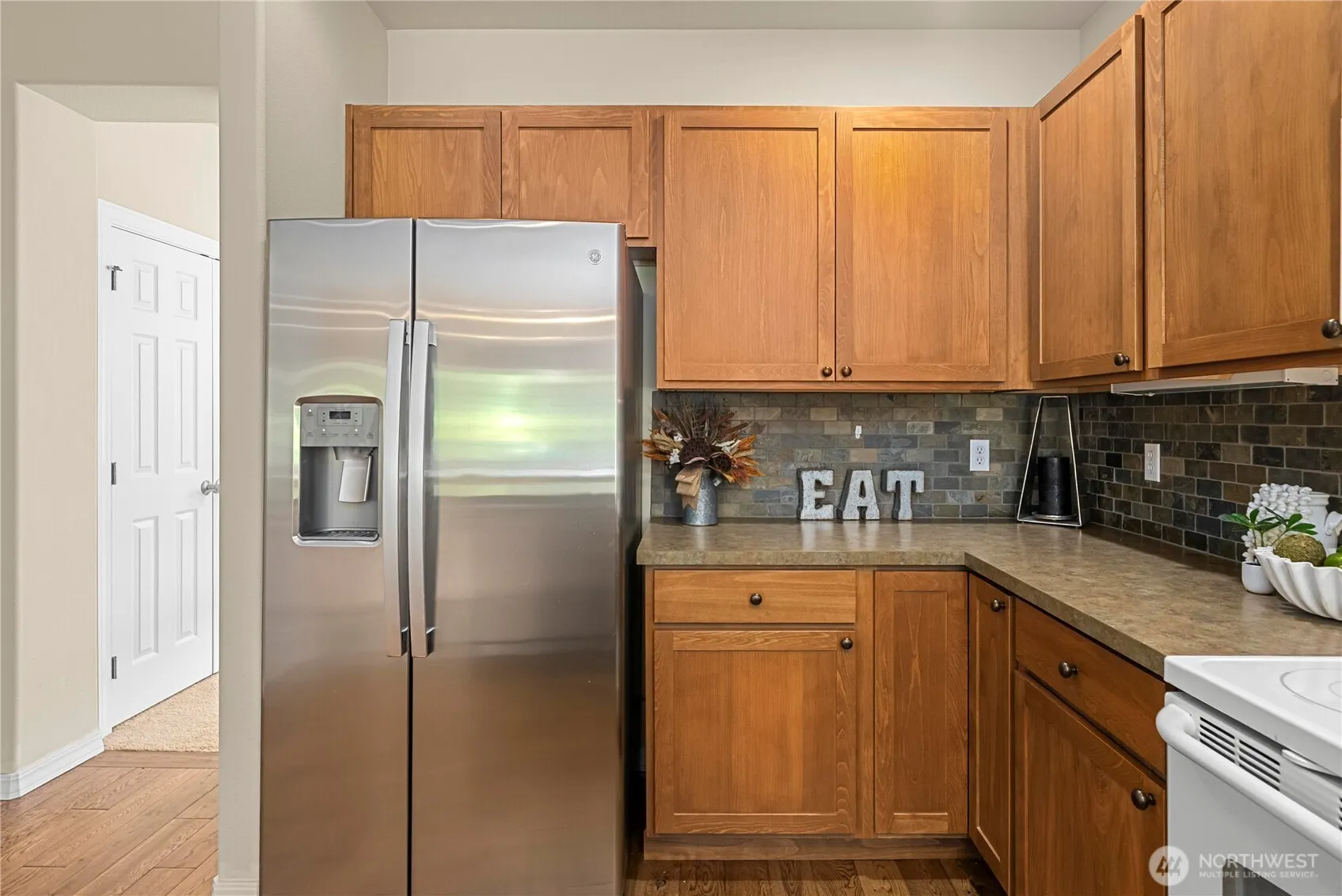 Property photo for 4865 Bend Drive Ne, Lacey photo 4