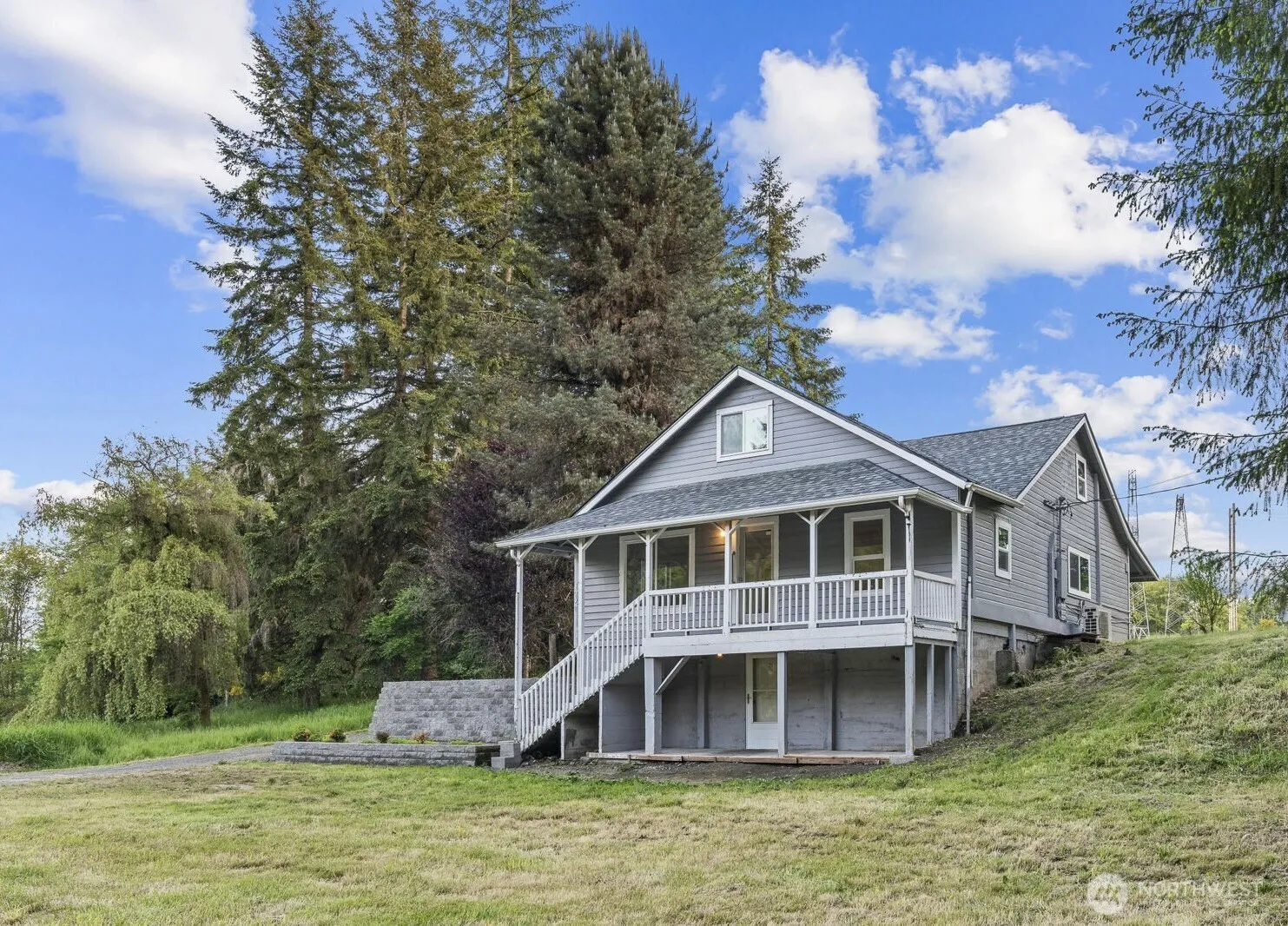 Property photo for 172 S Bank Road, Elma