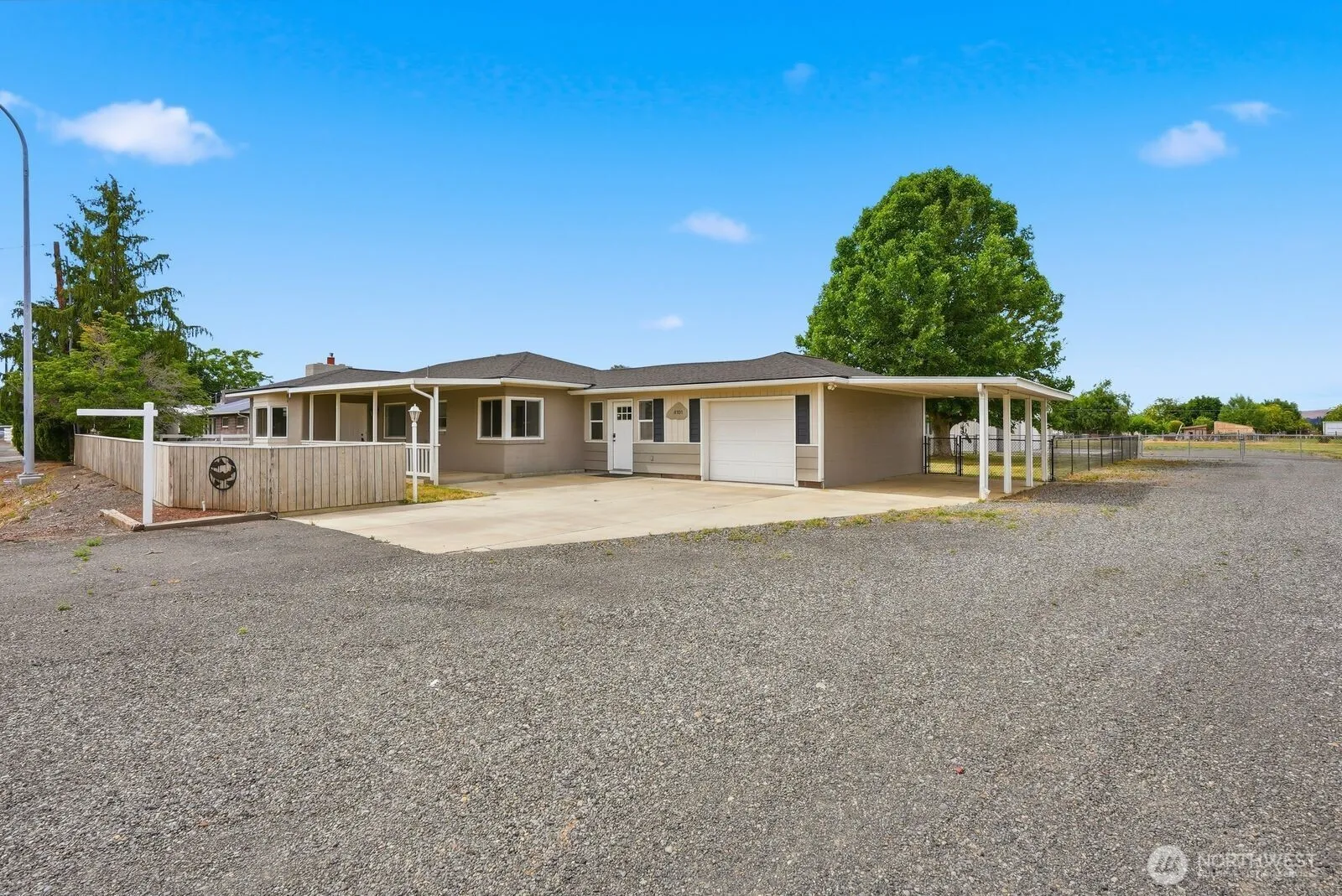 Property photo for 4101 Ahtanum, Yakima