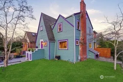Property photo for 1600 27th Avenue, Seattle photo 2