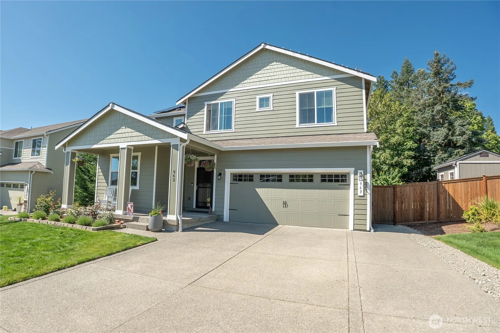 Property photo for 963 Bondgard Avenue E, Enumclaw