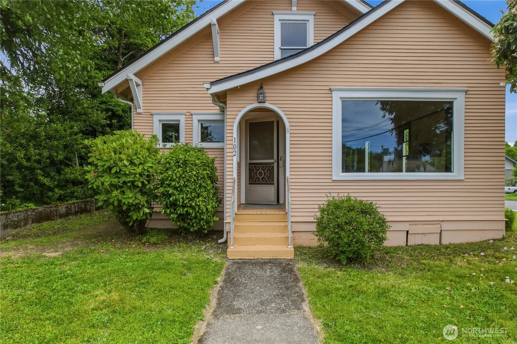 Property photo for 102 Perry Street Nw, Olympia