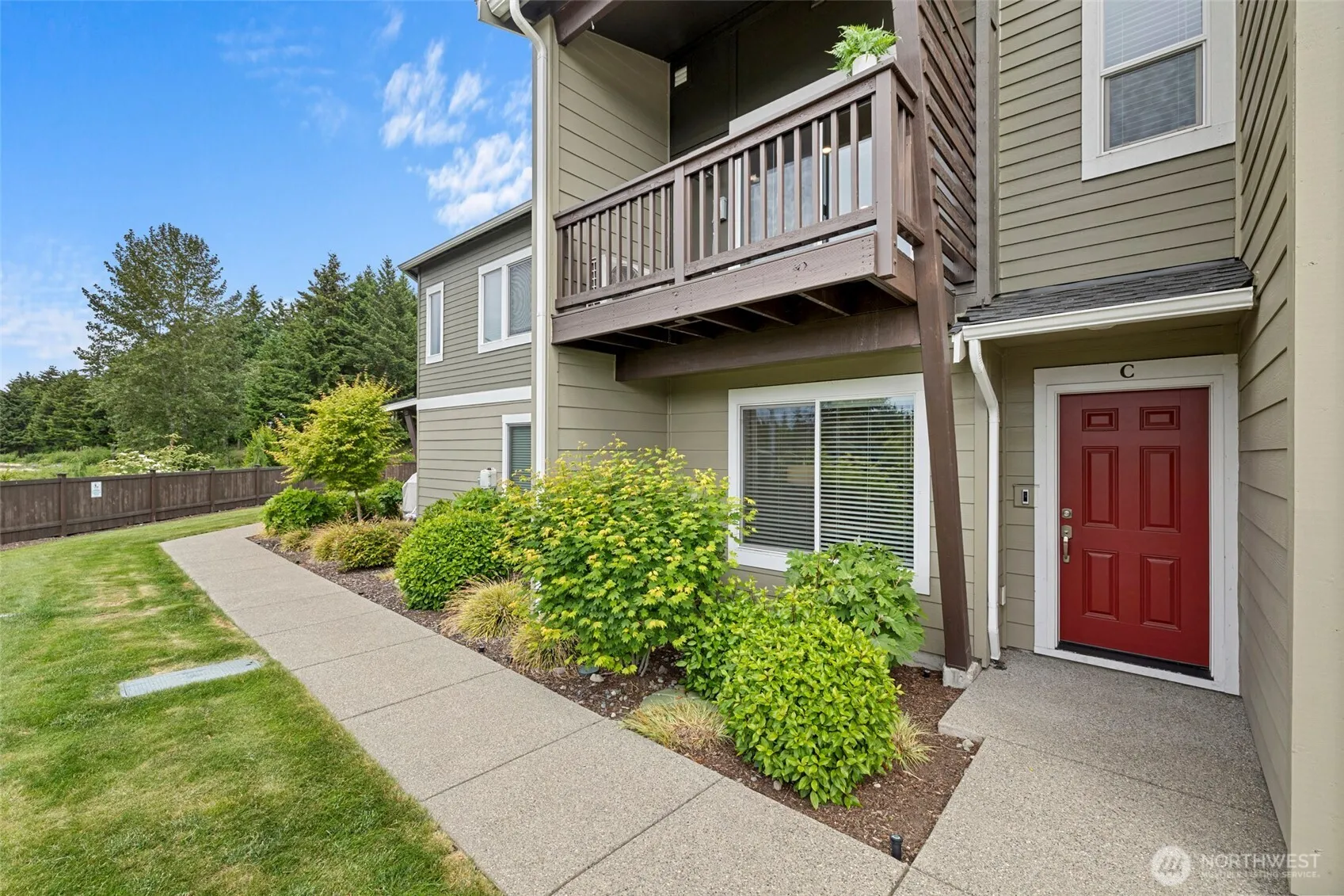Property photo for 17541 110th Avenue E #c, Puyallup