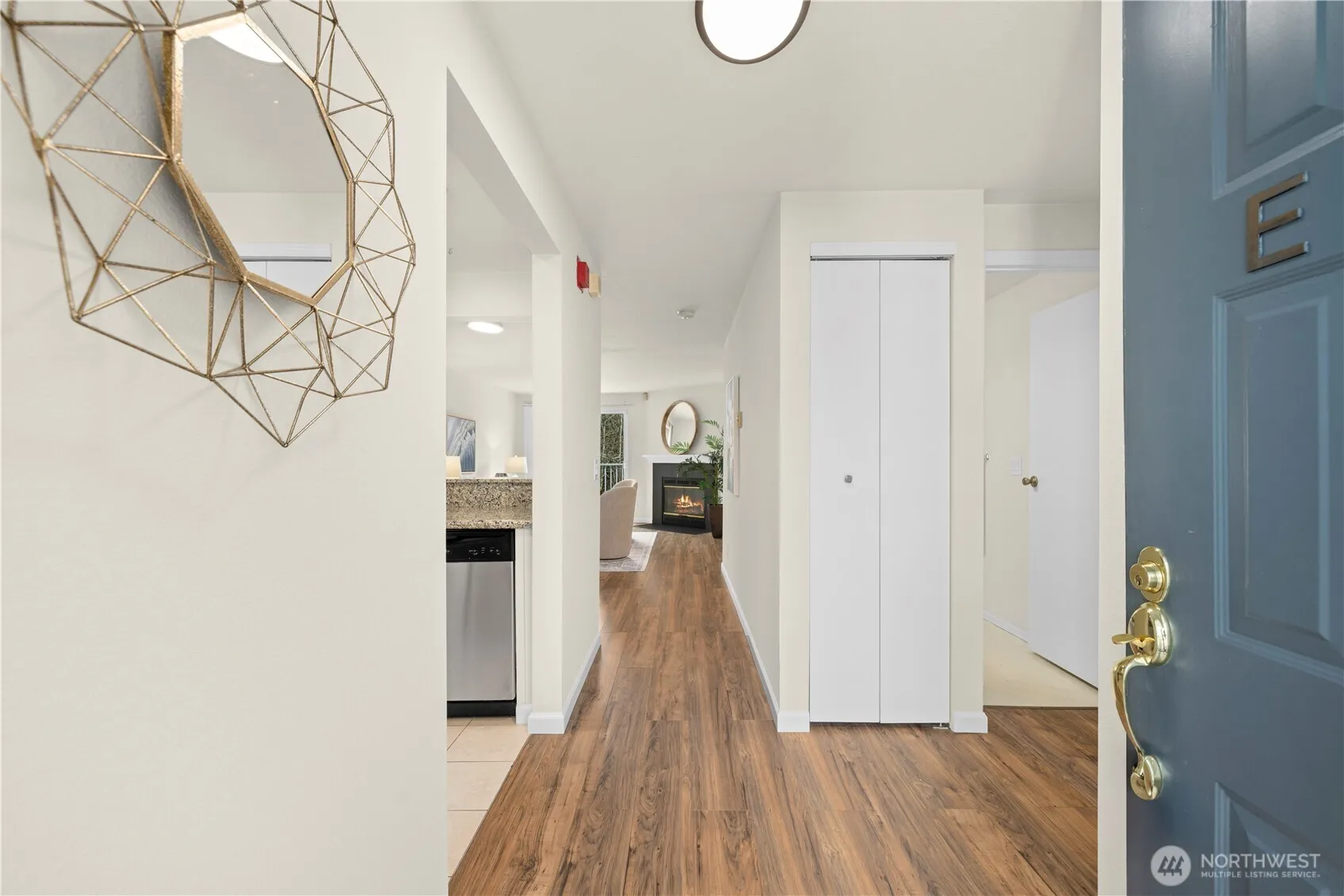Property photo for 12740 Ne 10th Place #e302, Bellevue photo 2