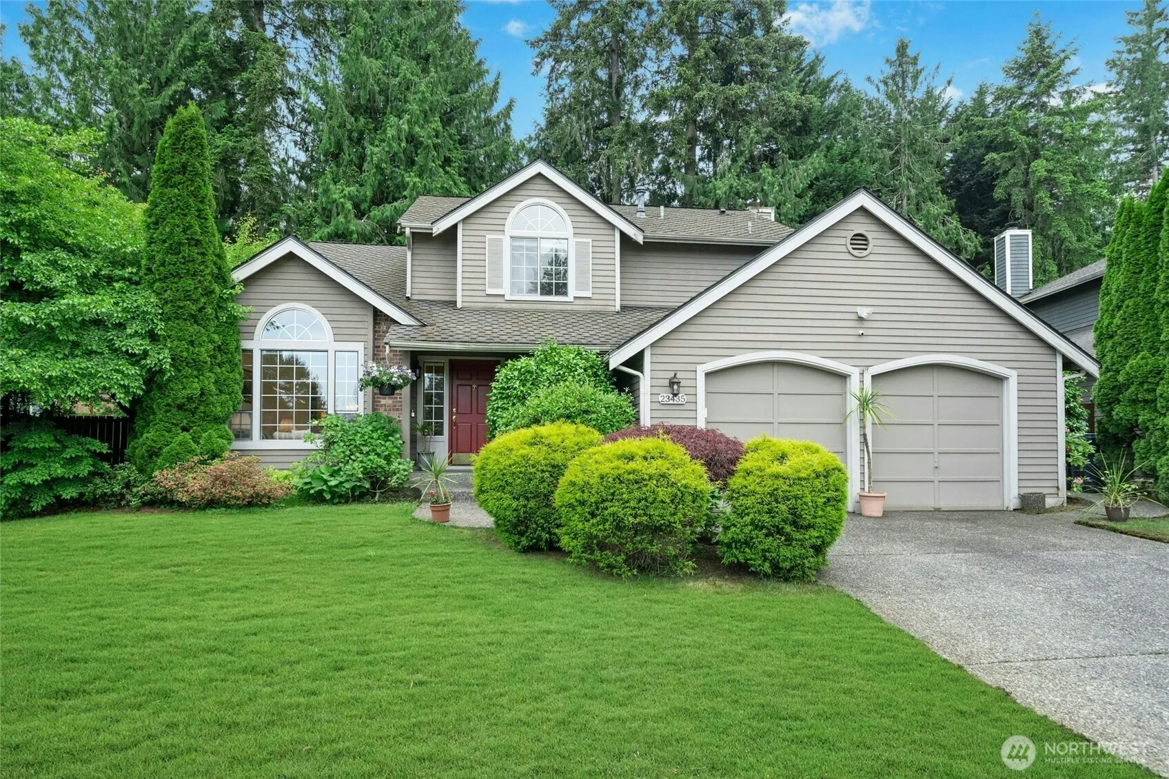 Property photo for 23435 Ne 28th Place, Sammamish, WA 98074