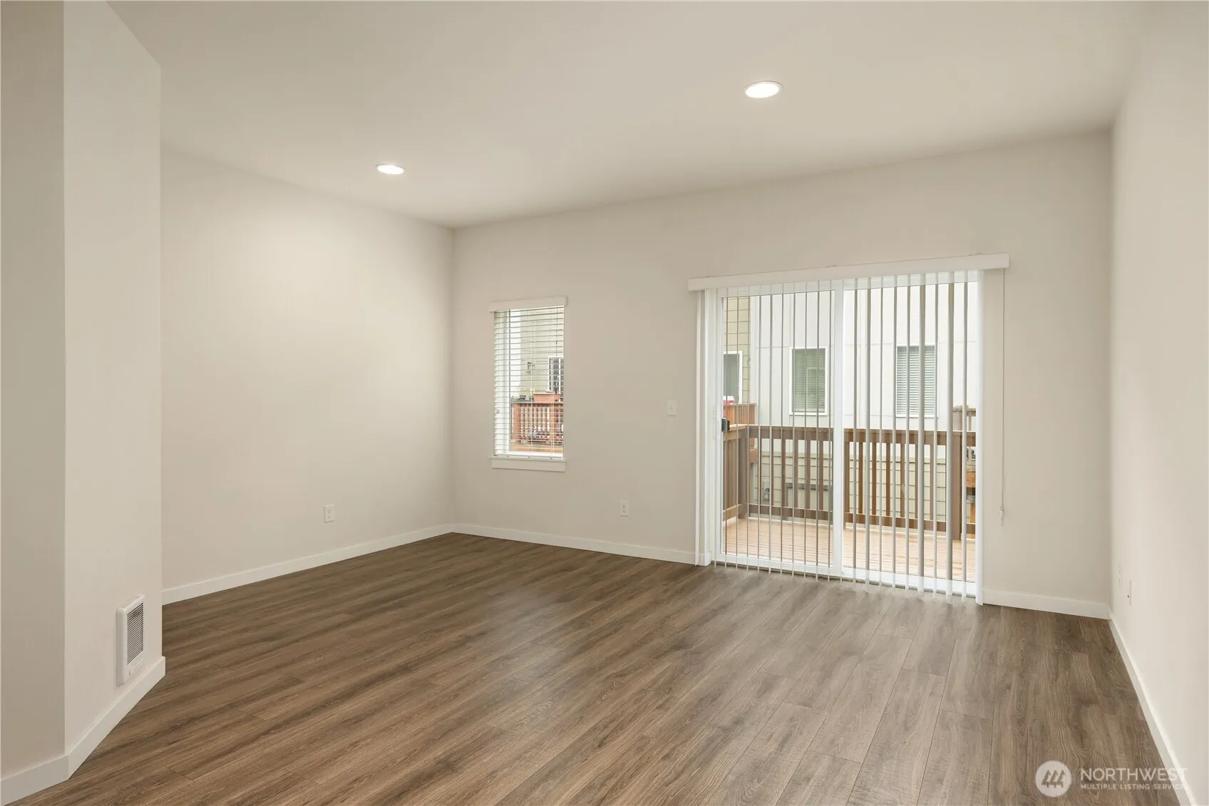 Property photo for 2020 129th Place Sw #c, Everett photo 3