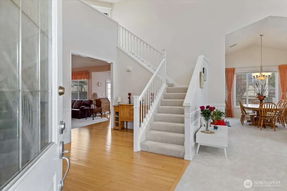 Property photo for 21612 129th Avenue Se, Kent photo 5