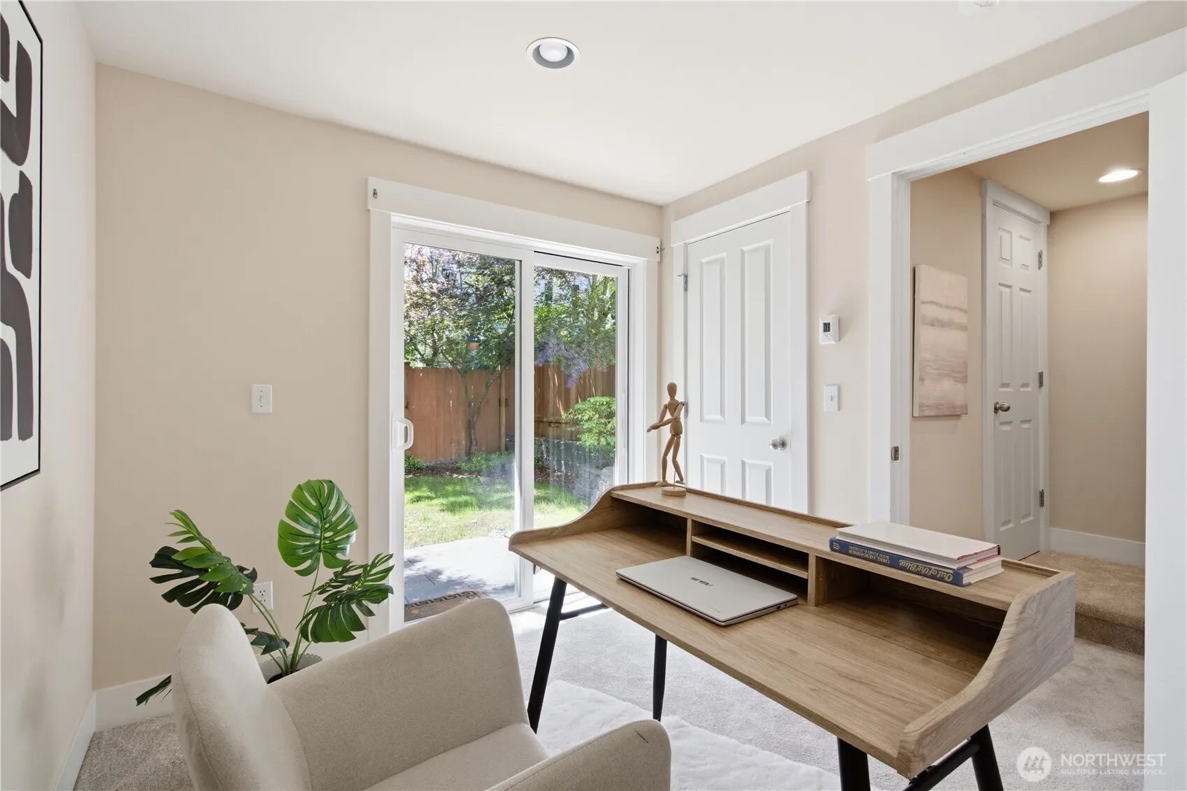 Property photo for 1017 Ne 123rd Street #c, Seattle photo 3
