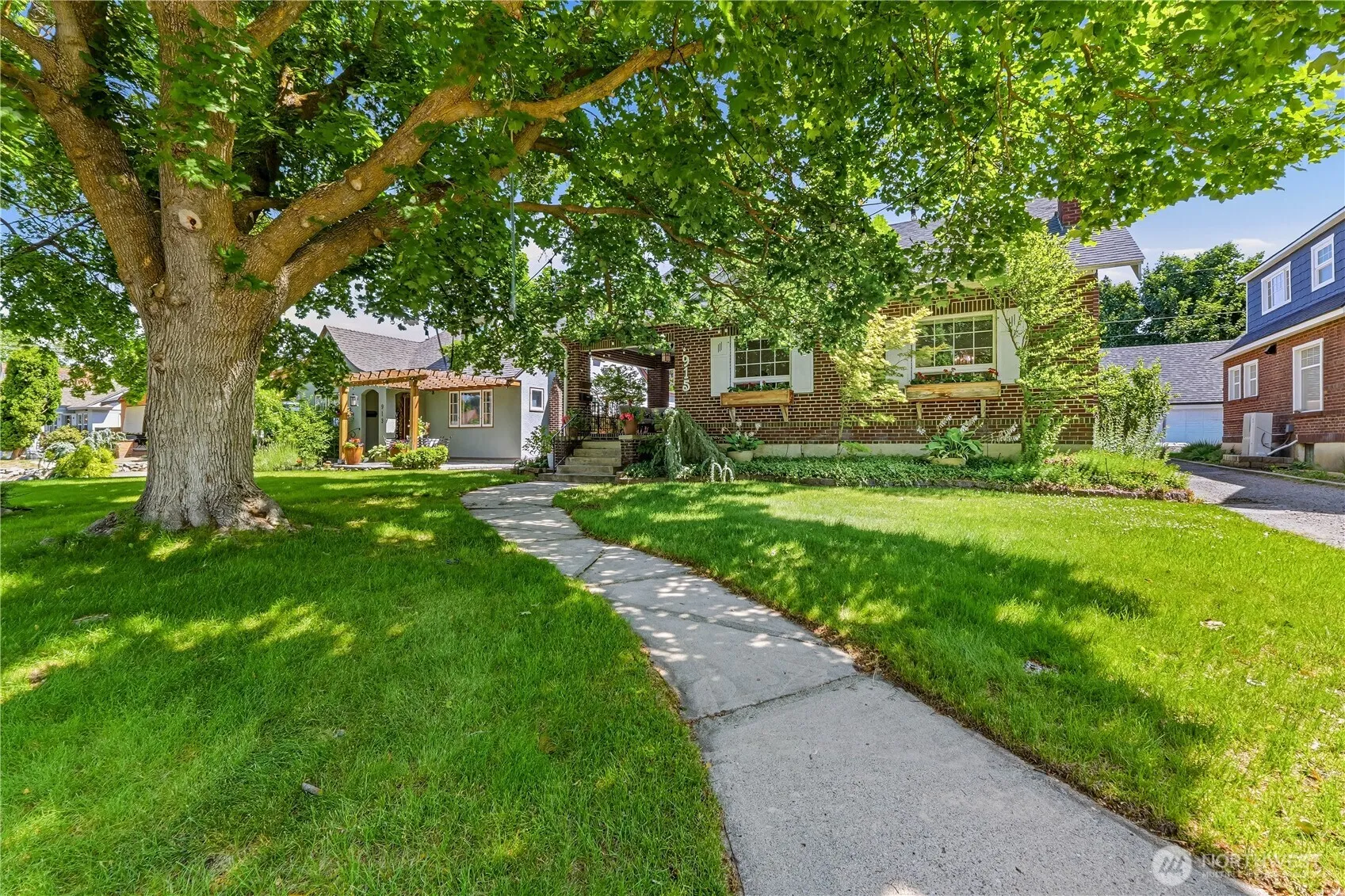 Property photo for 915 Highland Drive, Wenatchee