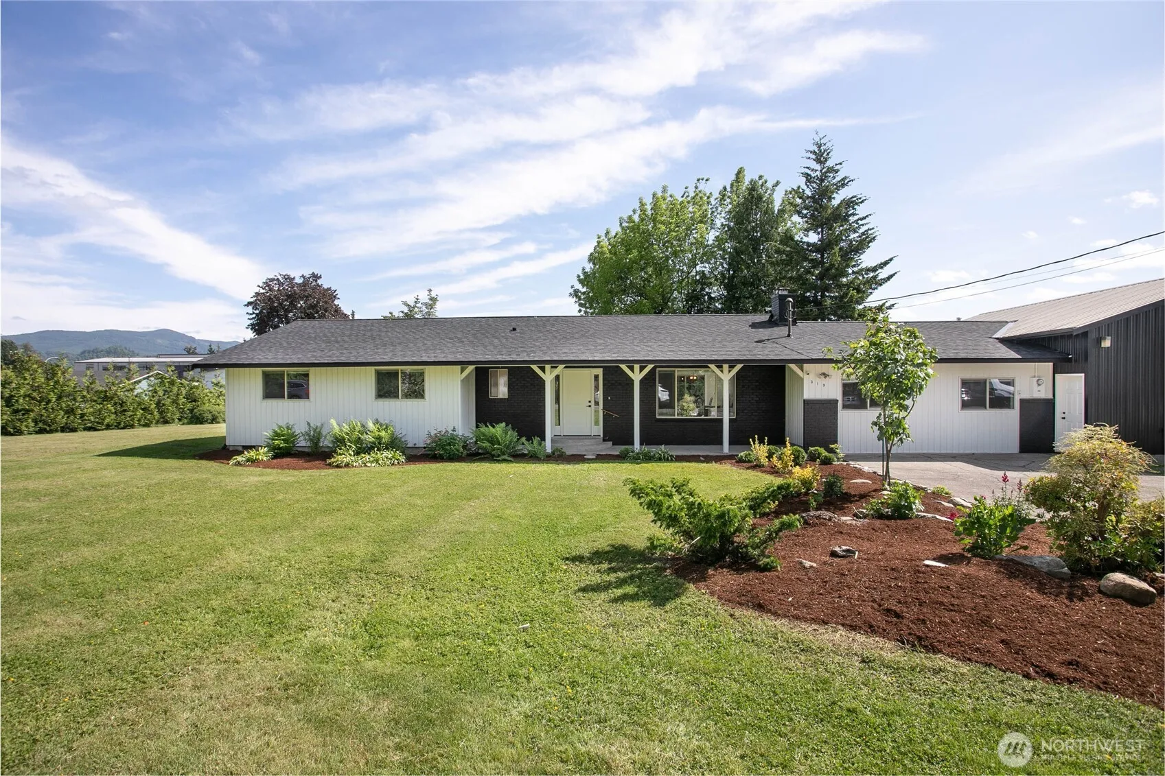 Property photo for 319 Vancouver Street, Sumas