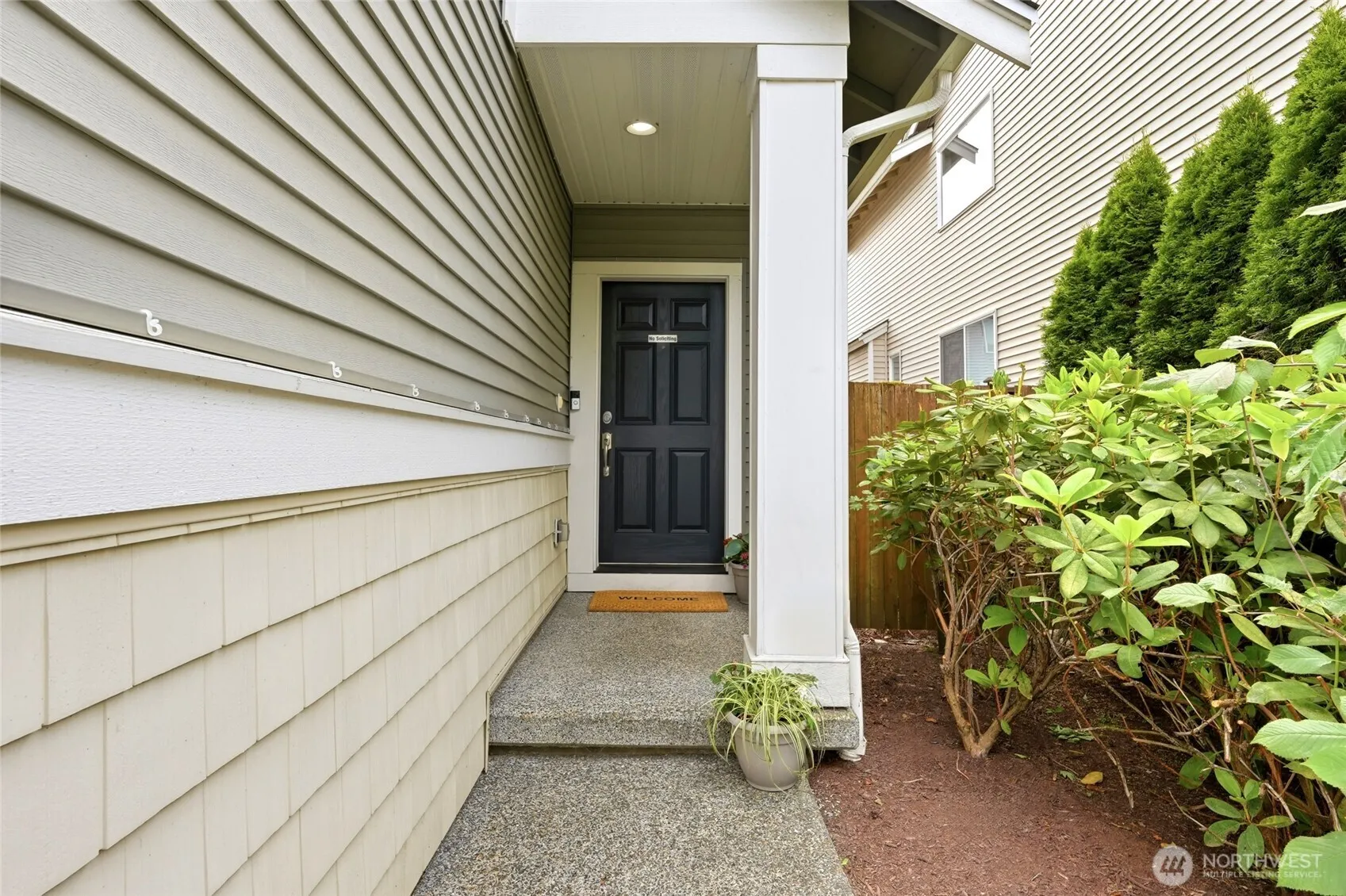 Property photo for 12716 12 Avenue Se, Everett photo 4