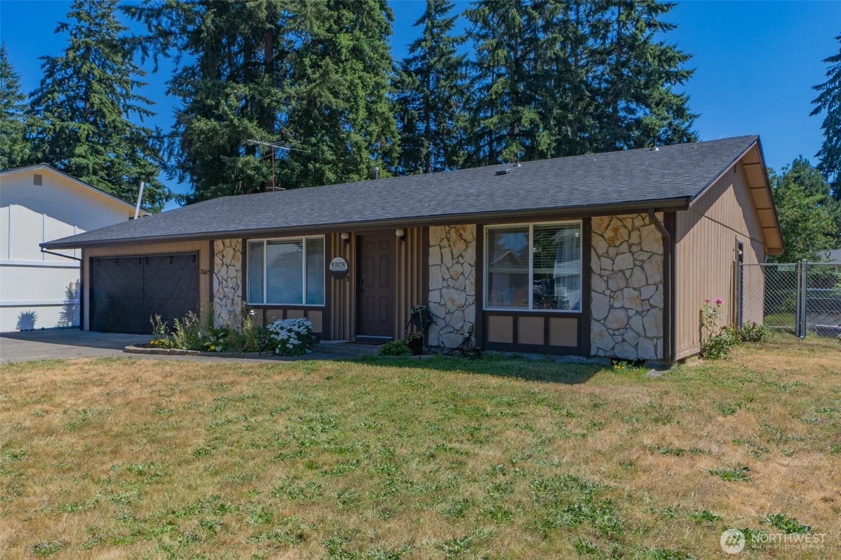 Property photo for 7609 13th Avenue Ne, Olympia photo 2
