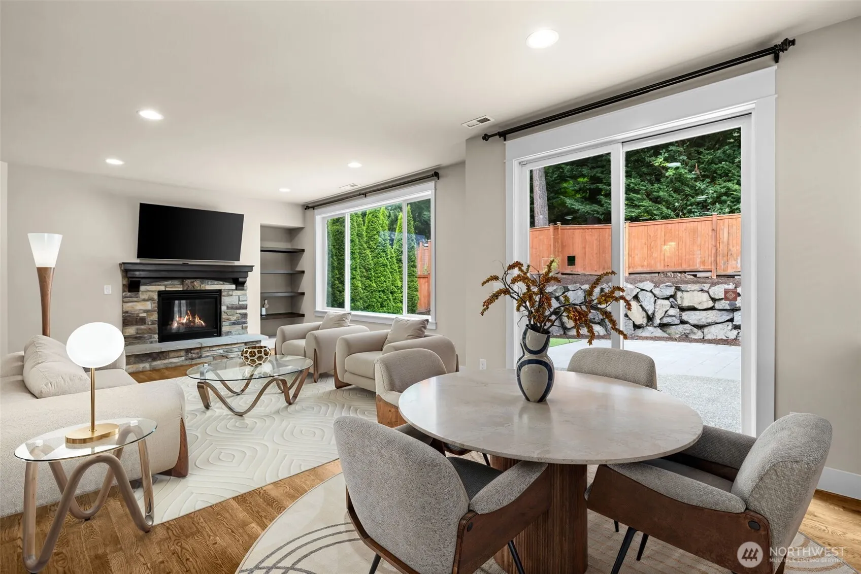 Property photo for 21250 Ne 9th Place, Sammamish photo 4