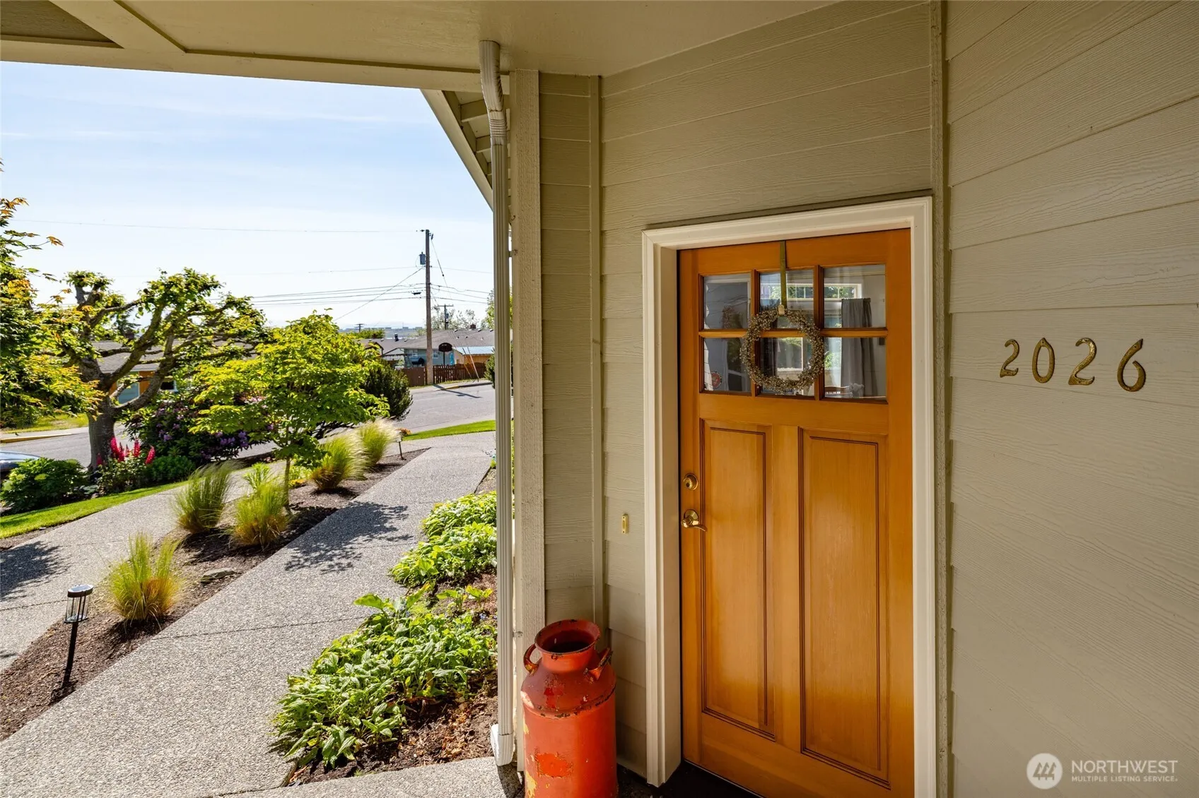 Property photo for 2026 I Avenue #2, Anacortes photo 2