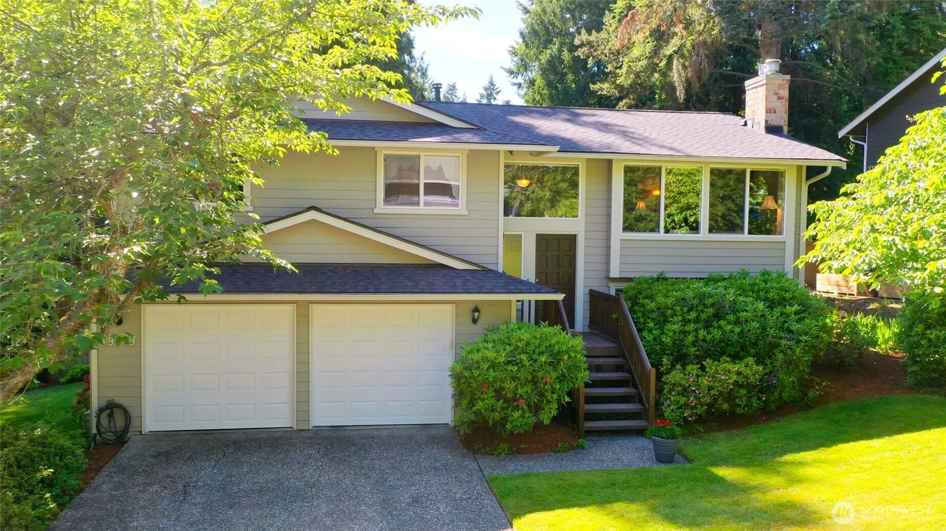Property photo for 19719 41st Avenue Ne, Lake Forest Park