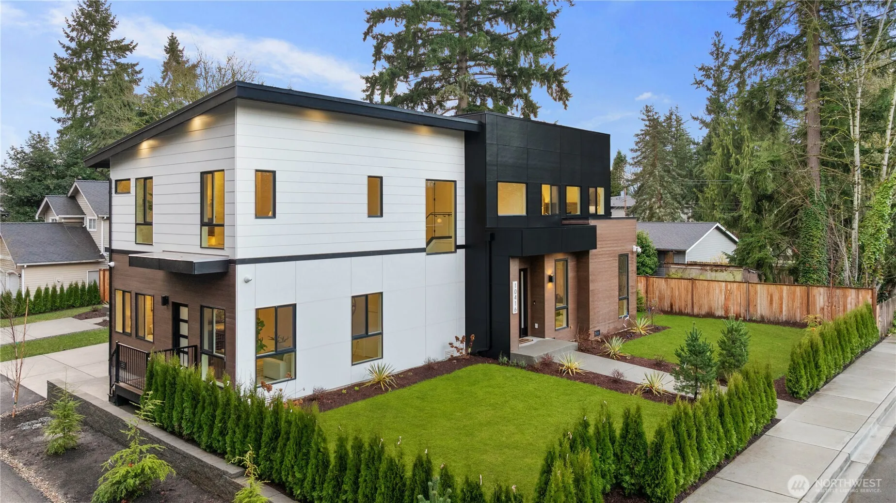 Property photo for 10416 130th Avenue Ne, Kirkland