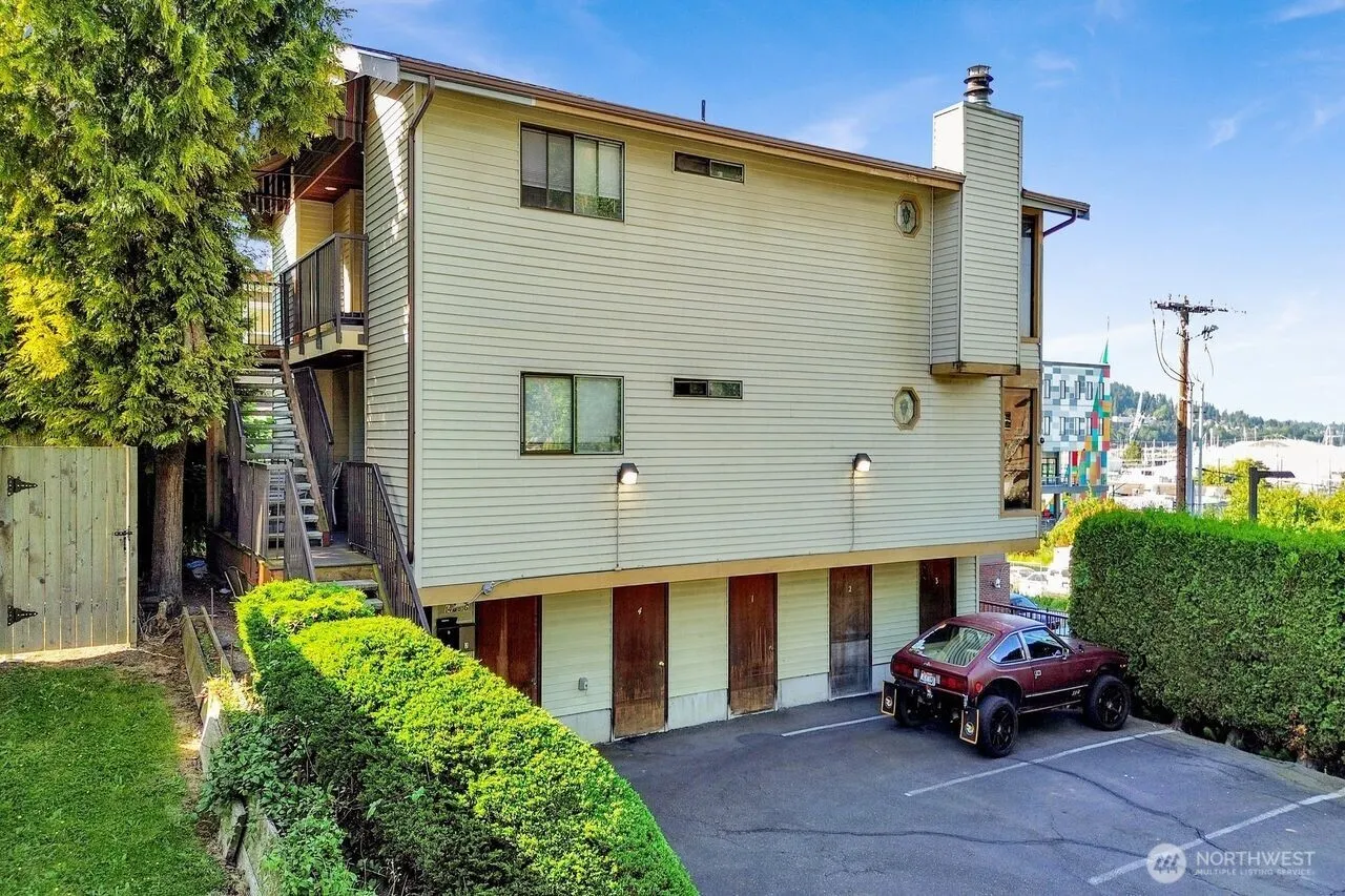 Property photo for 1408 G Street, Bellingham photo 5