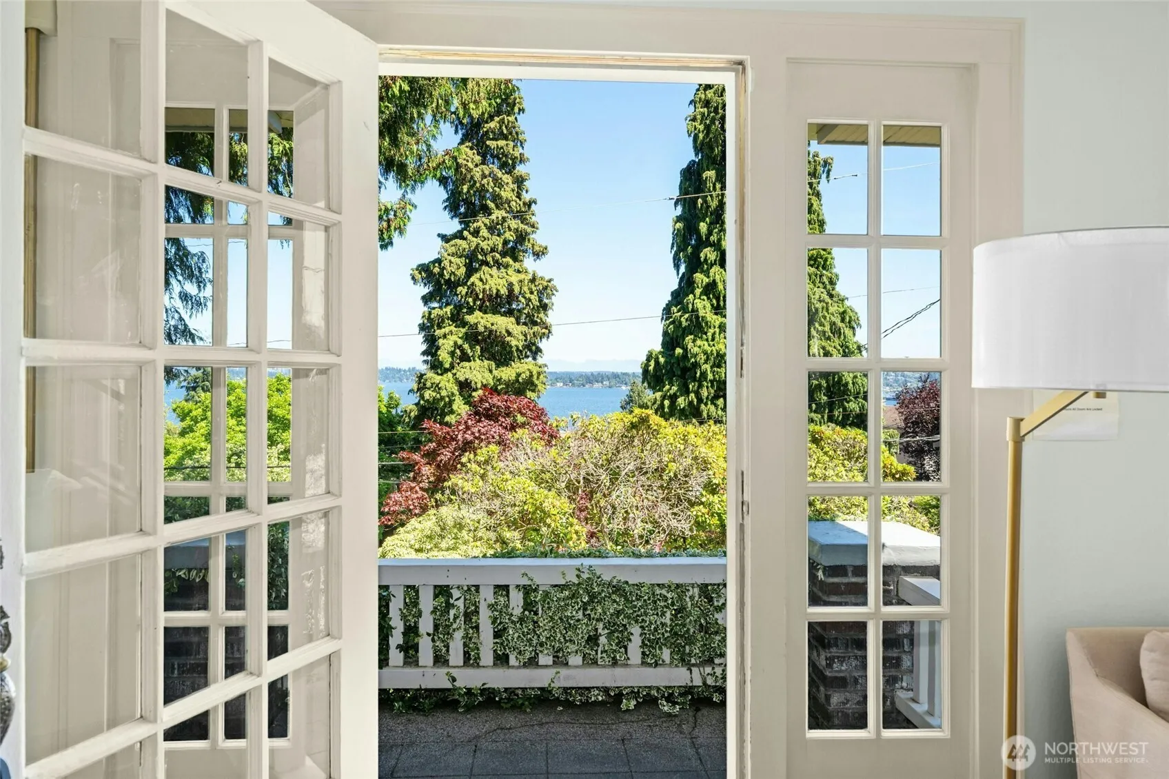 Property photo for 707 Lake Washington Boulevard S, Seattle photo 4