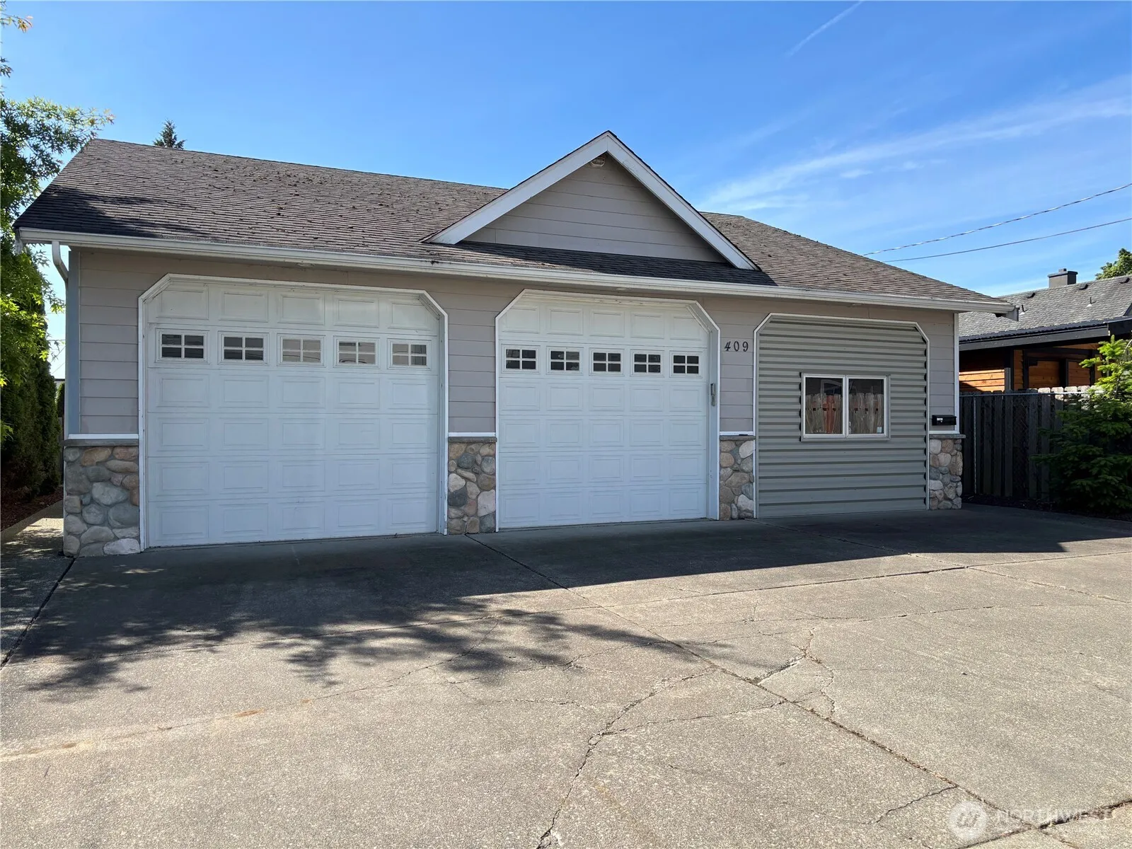 Property photo for 408 Edson Street, Lynden