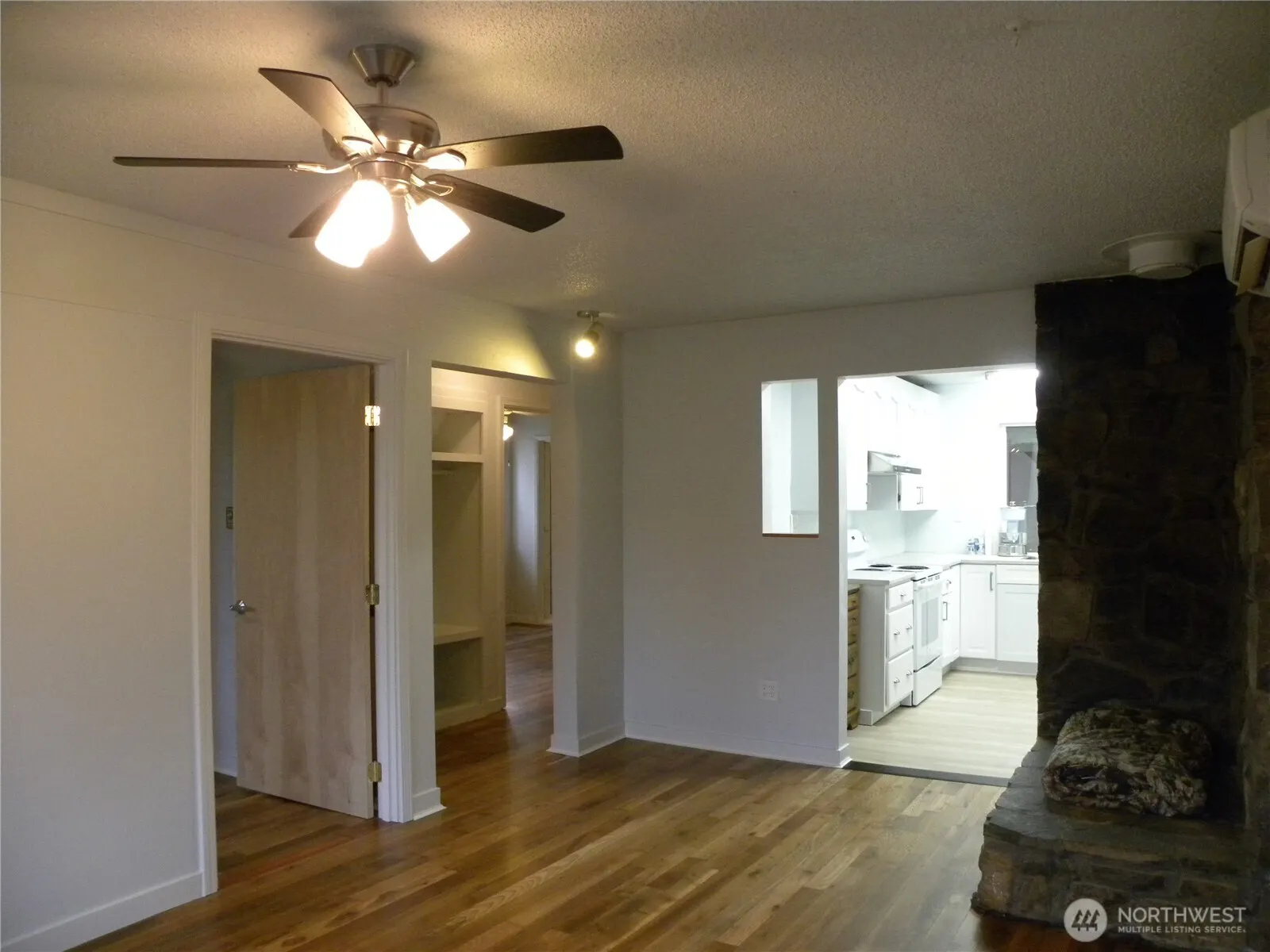 Property photo for 5414 Mcdacer Avenue, Tacoma photo 3