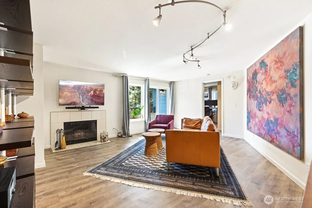 Property photo for 3045 20th Avenue W #202, Seattle