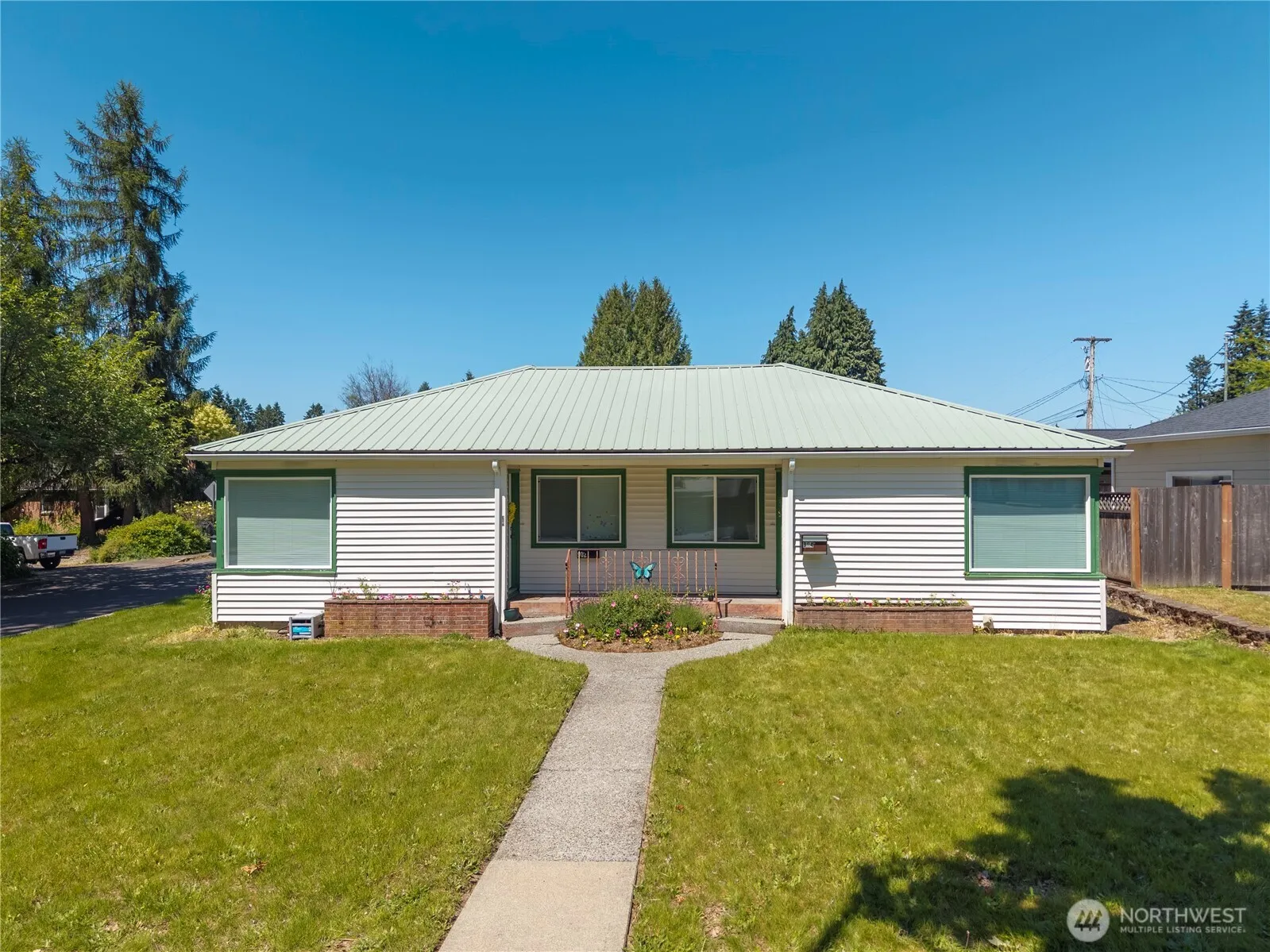 Property photo for 902 North Street Se, Tumwater