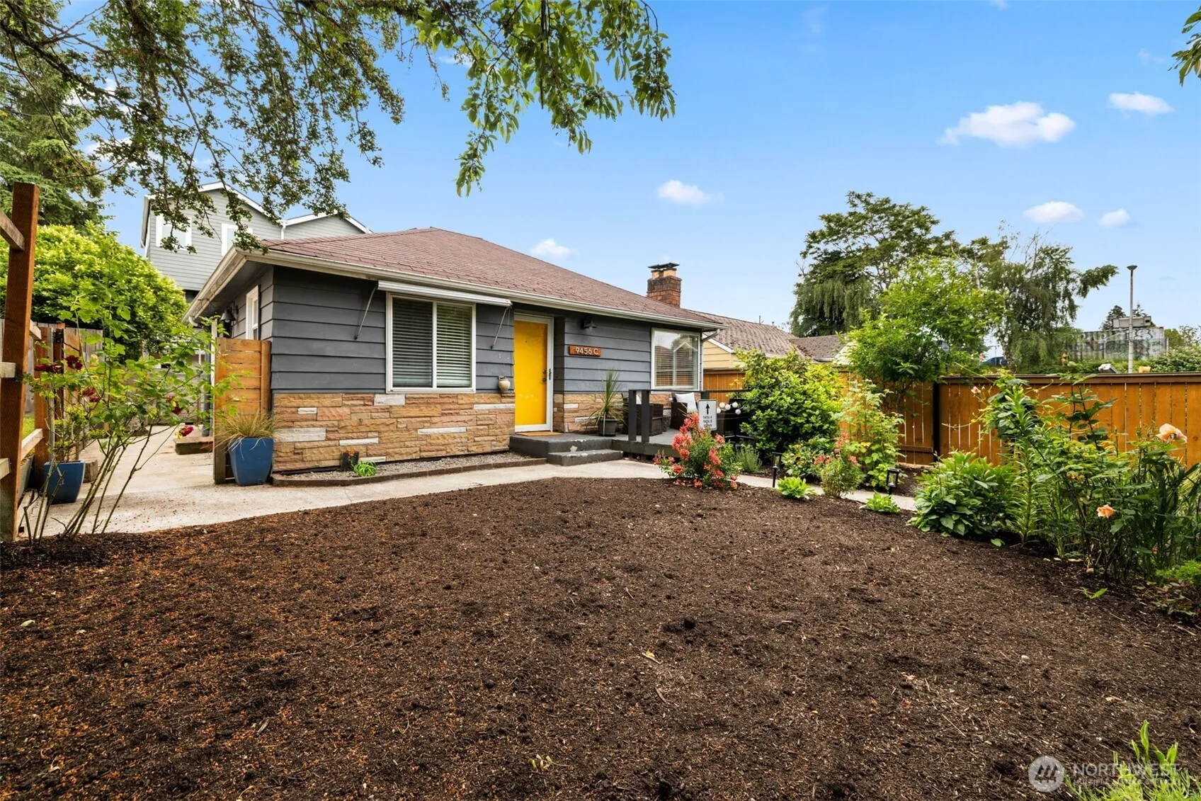 Property photo for 9456 21st Avenue Sw #c, Seattle photo 5