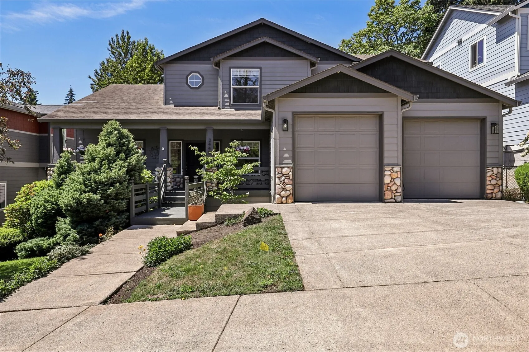 Property photo for 2445 W 10th Street, Washougal