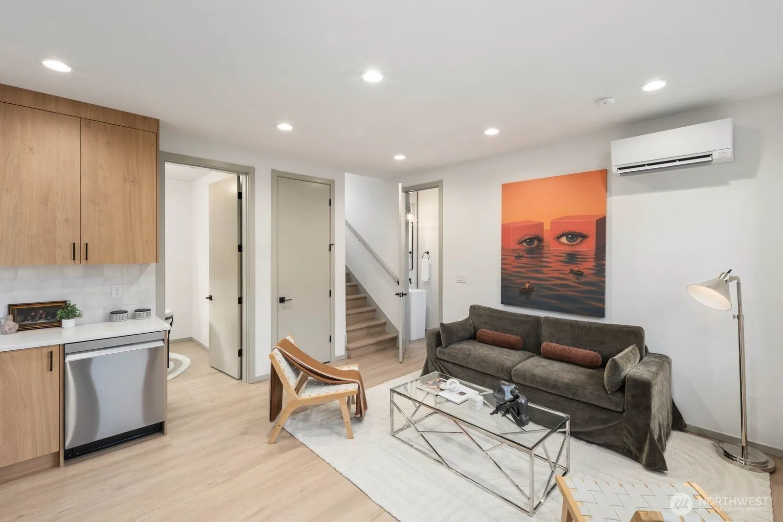 Property photo for 5921 32nd Avenue Sw #b, Seattle photo 5