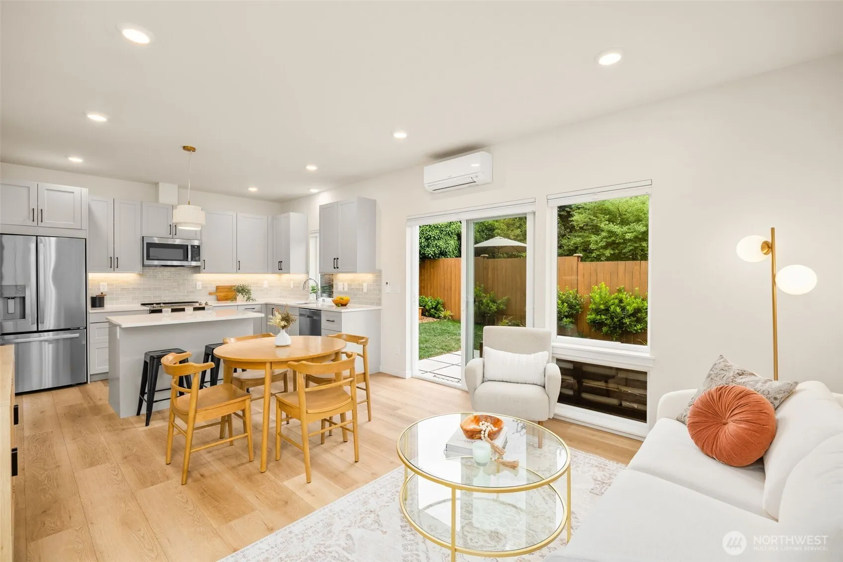 Property photo for 6226 7th Avenue Ne #c, Seattle photo 5