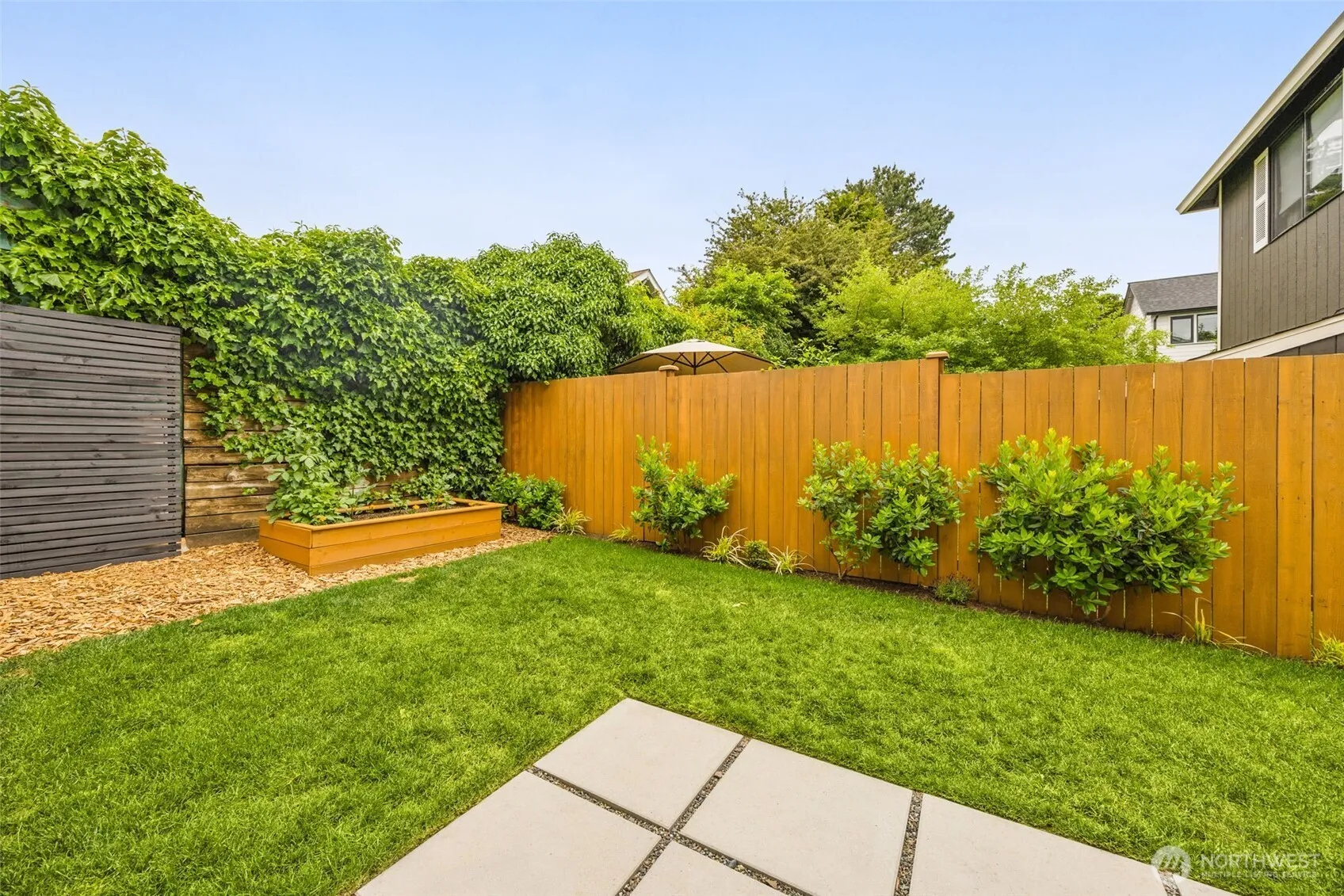 Property photo for 6226 7th Avenue Ne #c, Seattle photo 3