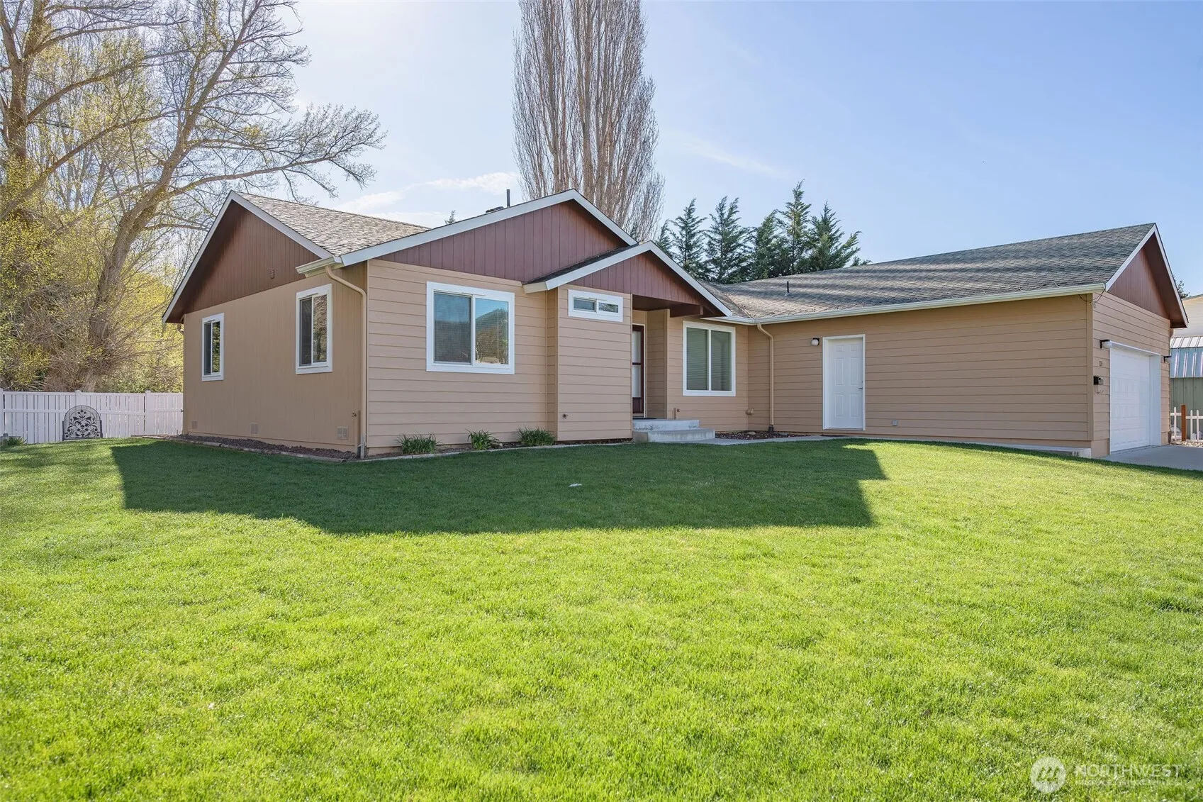 Property photo for 224 Vine Street, Cashmere