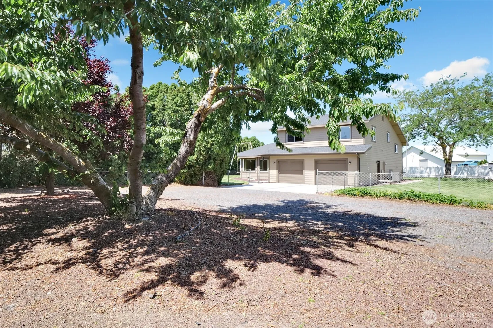 Property photo for 1914 Se Rd N, Moses Lake photo 3