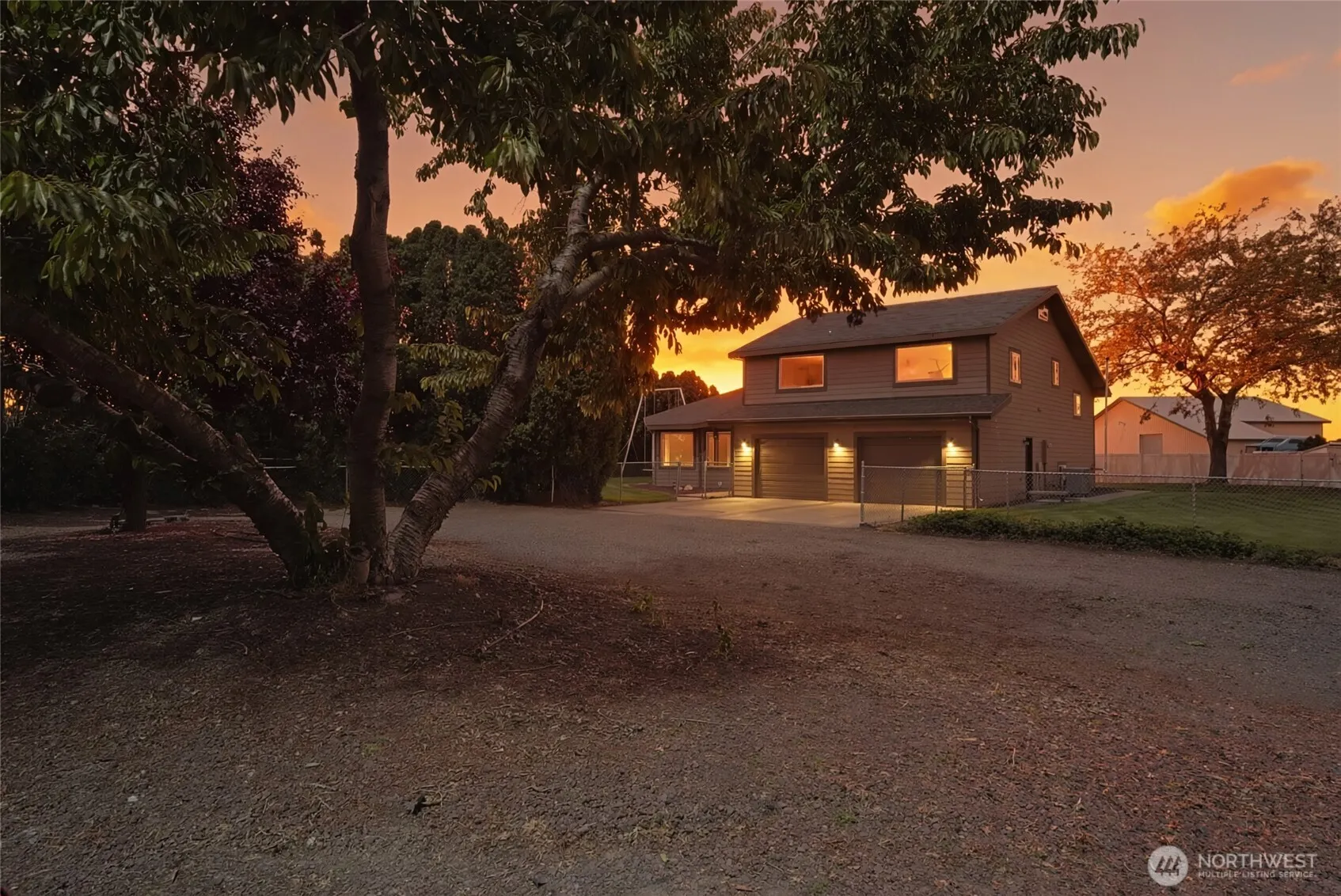 Property photo for 1914 Se Rd N, Moses Lake