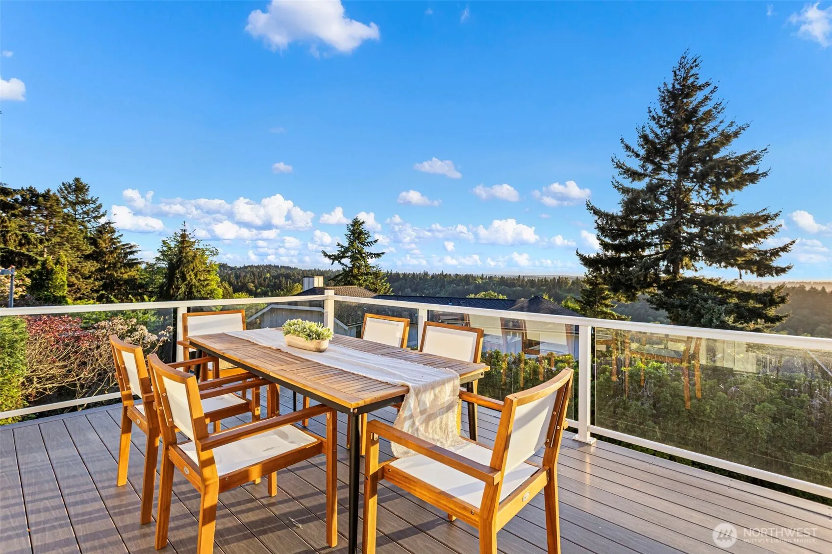 Property photo for 5525 Highland Drive, Bellevue photo 4