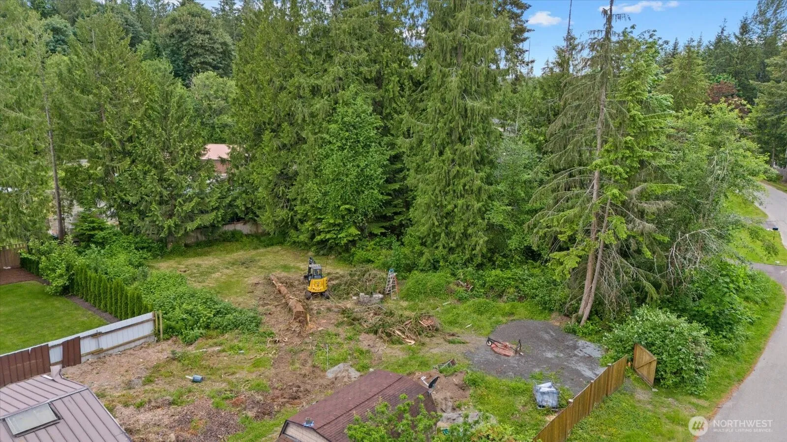Property photo for 10014 228th Pl Se, Woodinville photo 3
